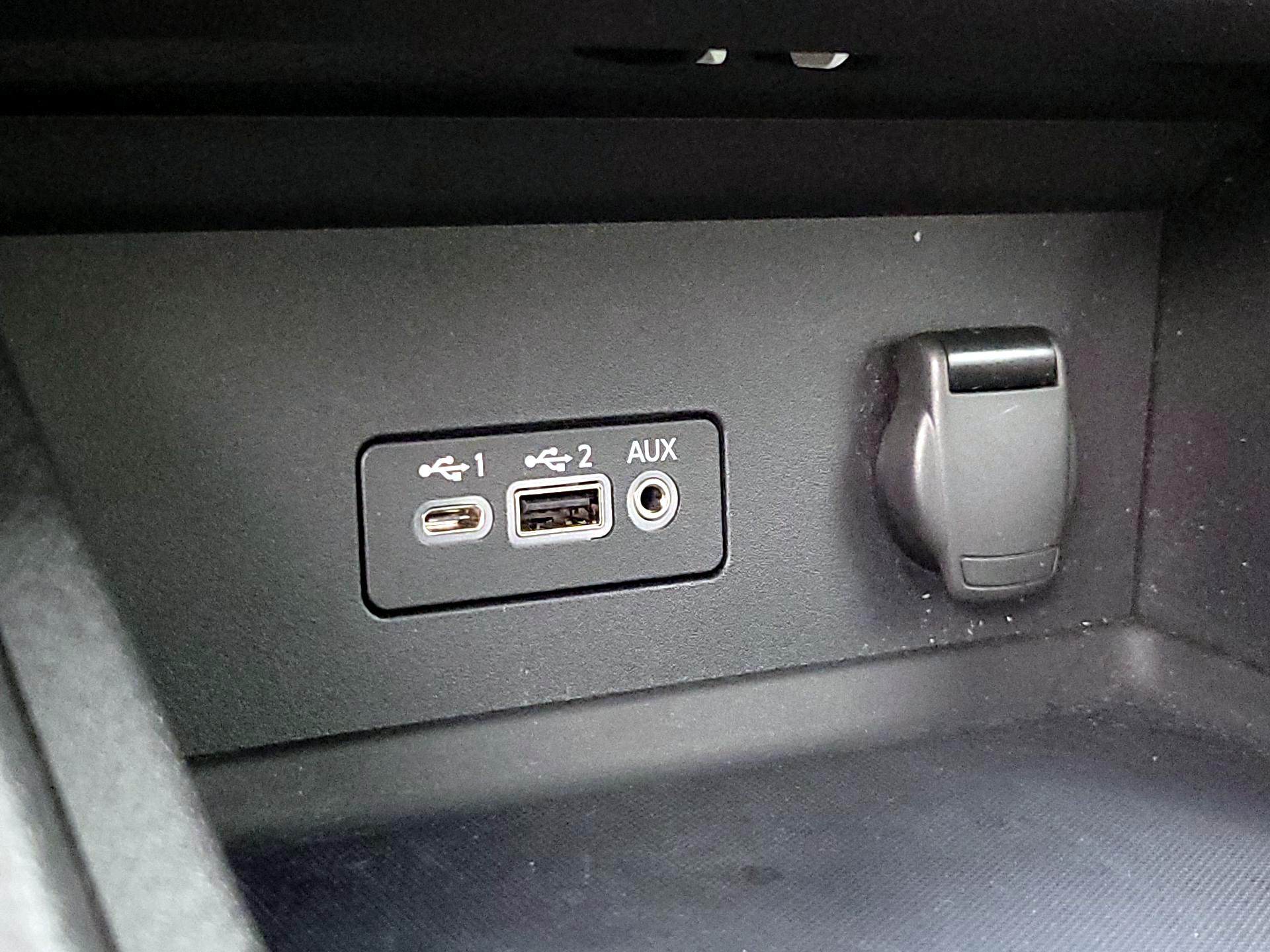 Thumbnail: 2023 Nissan Sentra - 18