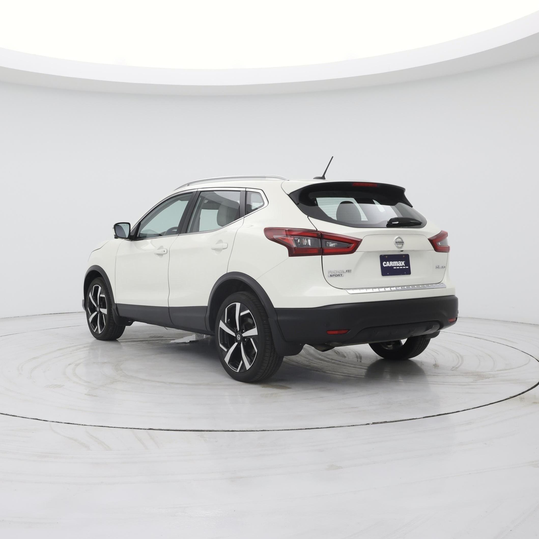 Thumbnail: 2022 Nissan Rogue Sport - 2
