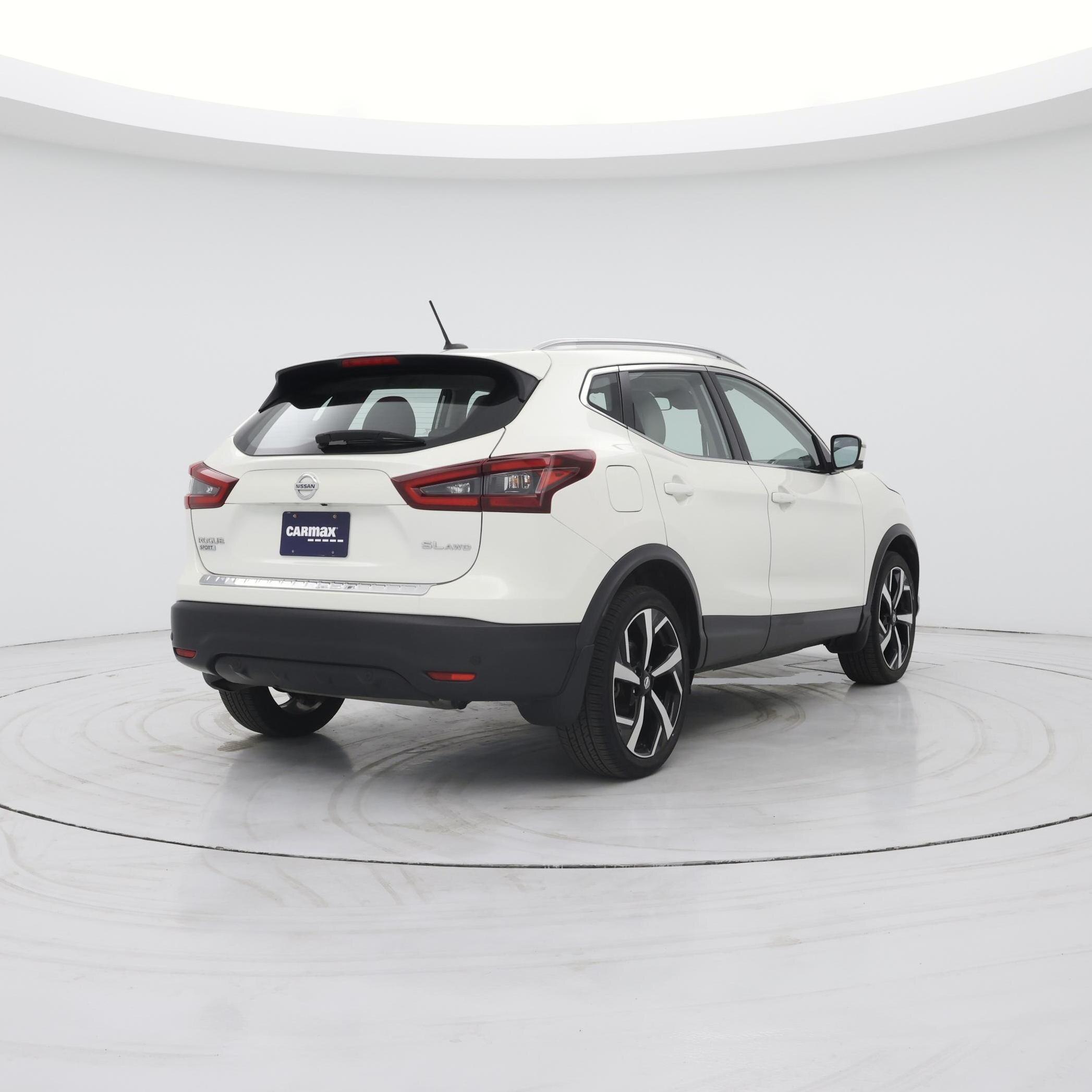 Thumbnail: 2022 Nissan Rogue Sport - 8
