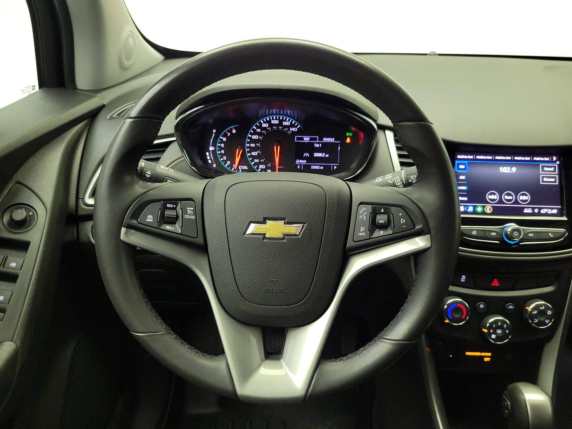 Thumbnail: 2020 Chevrolet Trax - 10