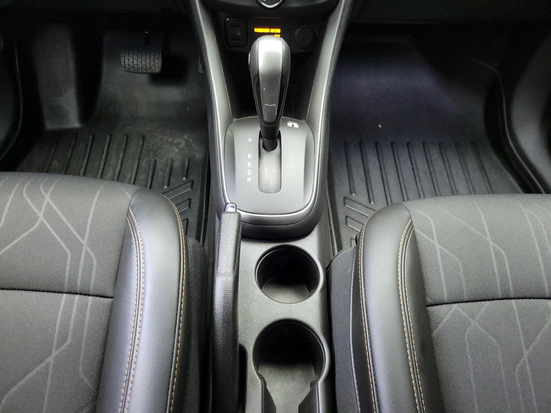 Thumbnail: 2020 Chevrolet Trax - 17