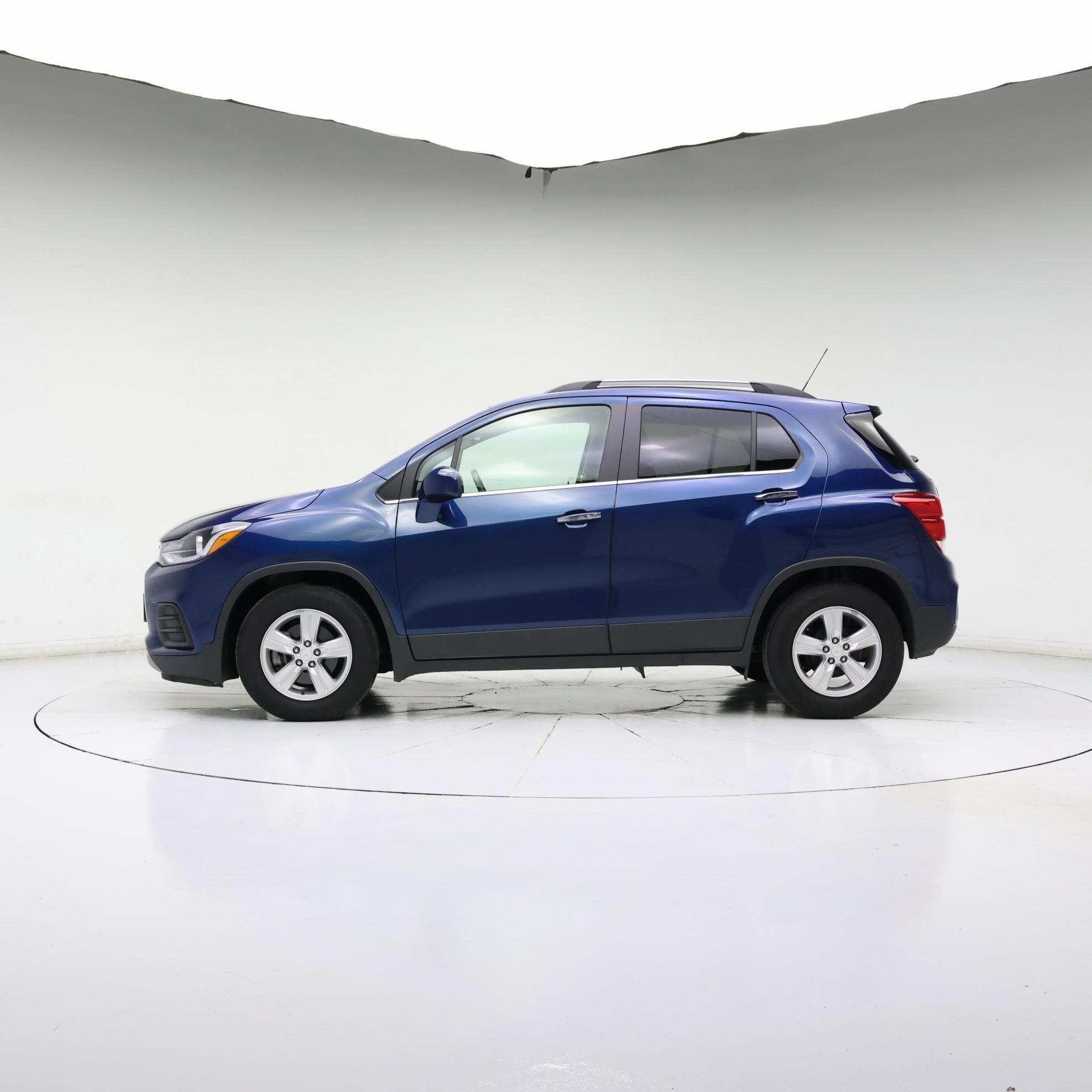 Thumbnail: 2020 Chevrolet Trax - 3