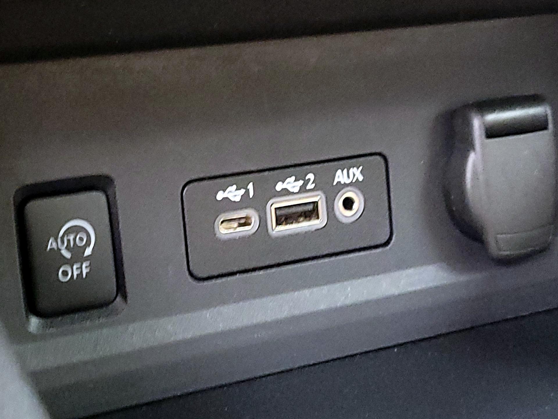 Thumbnail: 2024 Nissan Sentra - 18