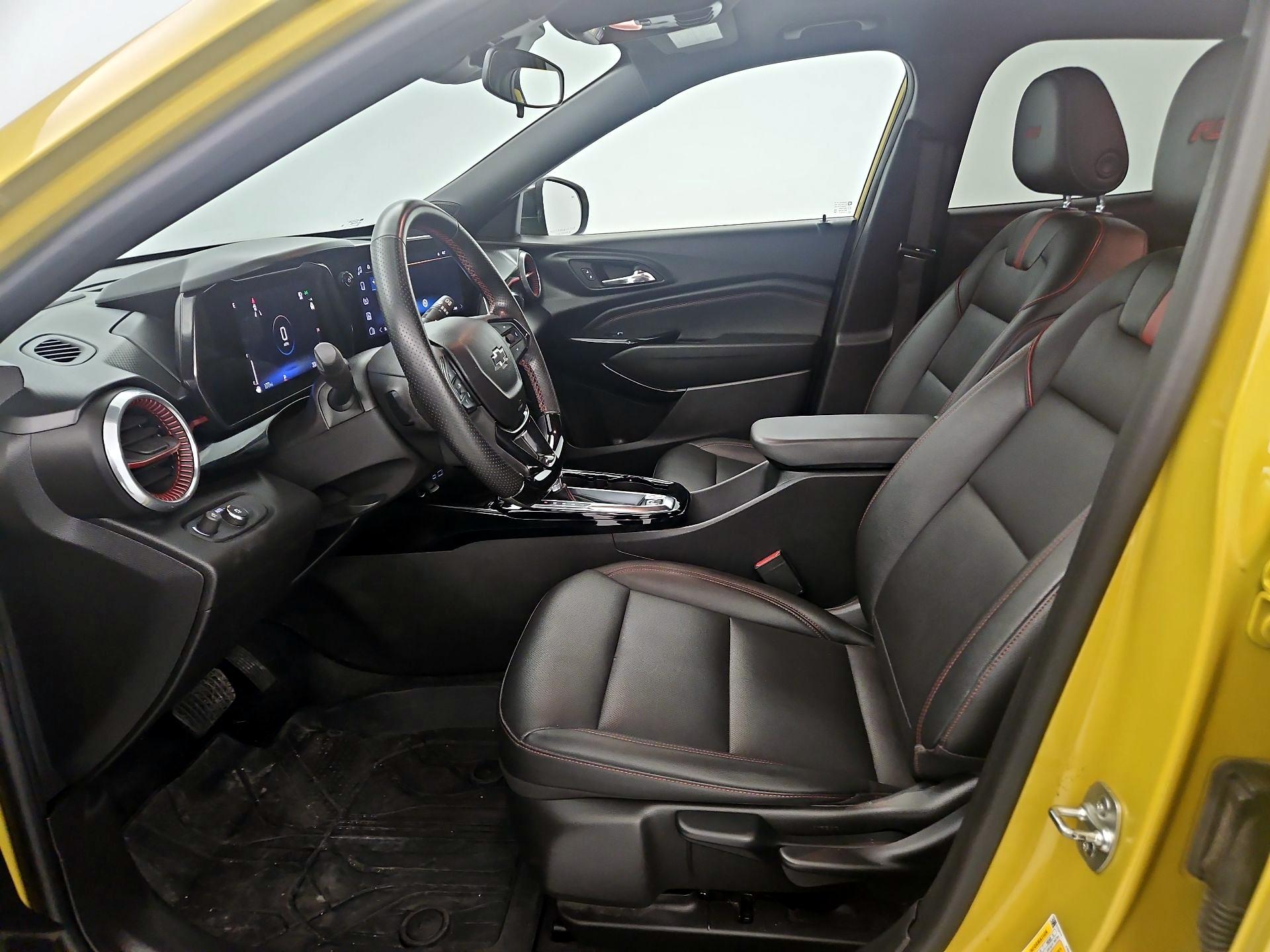 Thumbnail: 2024 Chevrolet Trax - 11