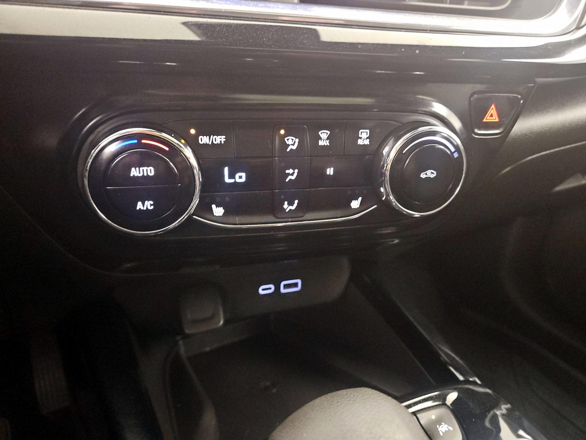 Thumbnail: 2024 Chevrolet Trax - 16