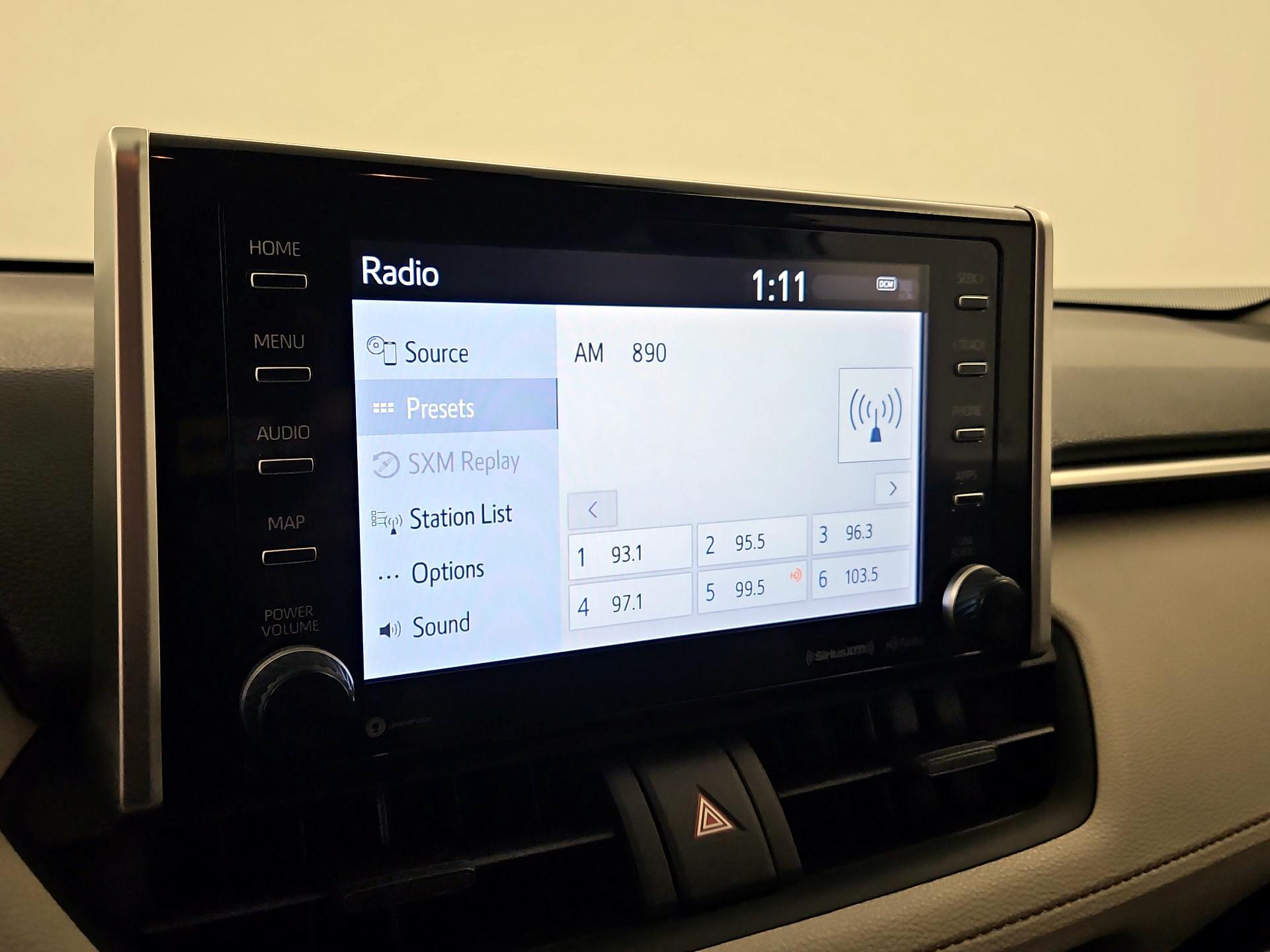 Thumbnail: 2019 Toyota RAV4 - 15