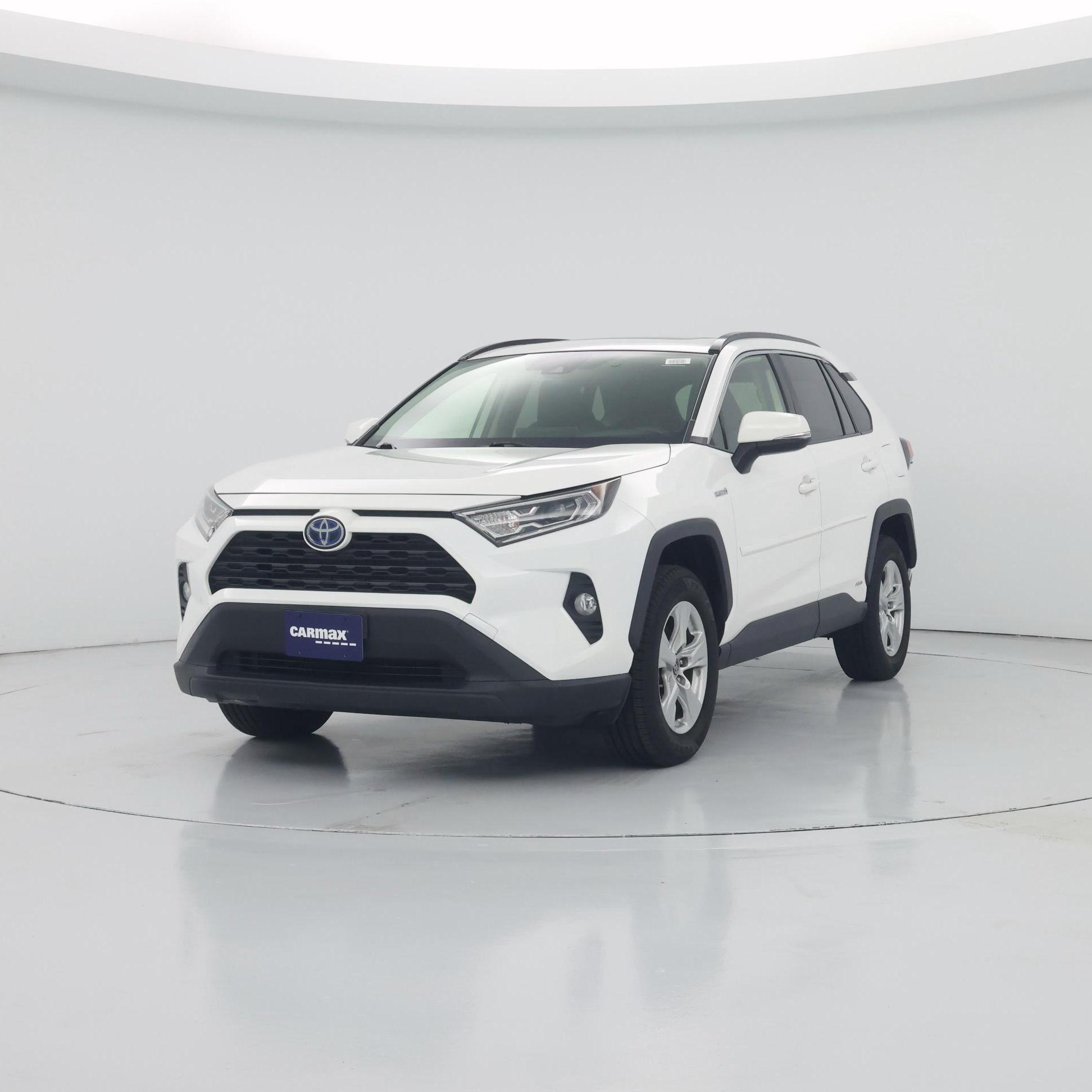 Thumbnail: 2019 Toyota RAV4 - 4