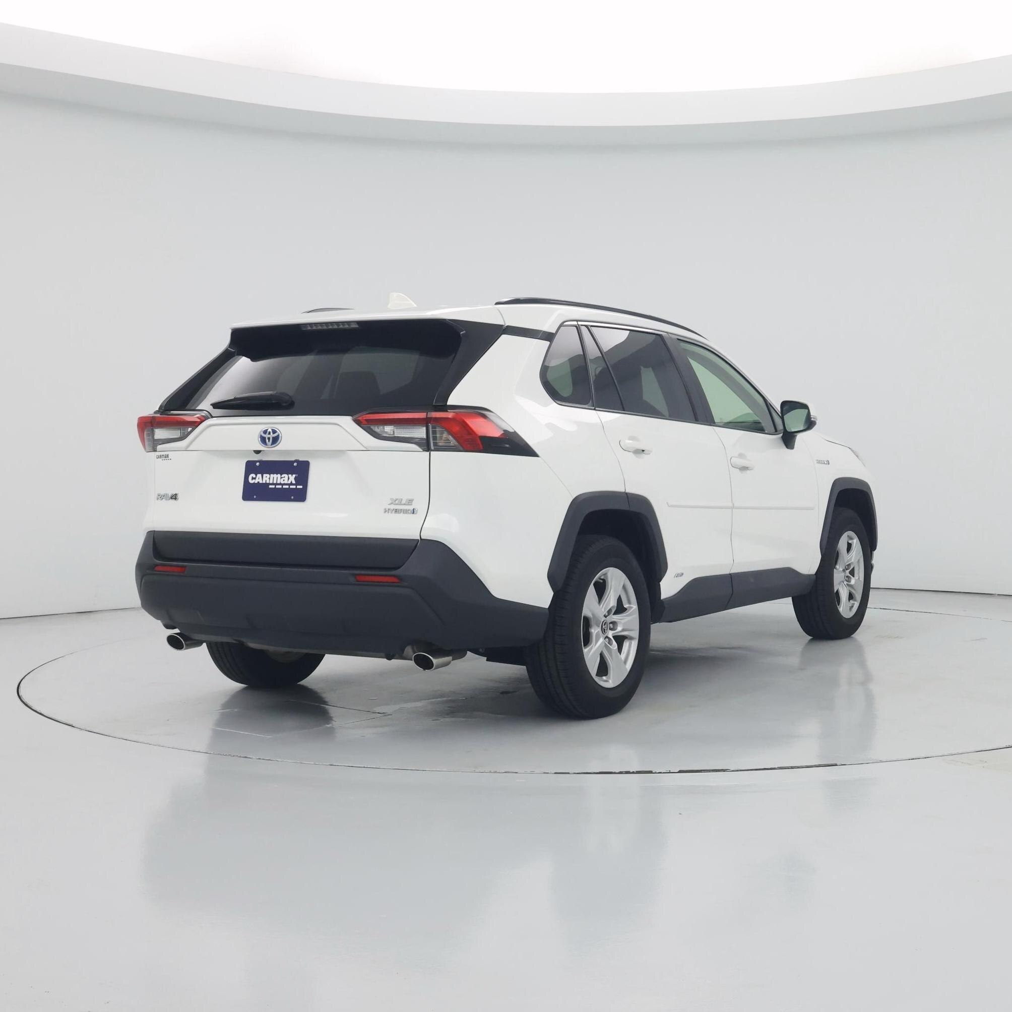 Thumbnail: 2019 Toyota RAV4 - 8