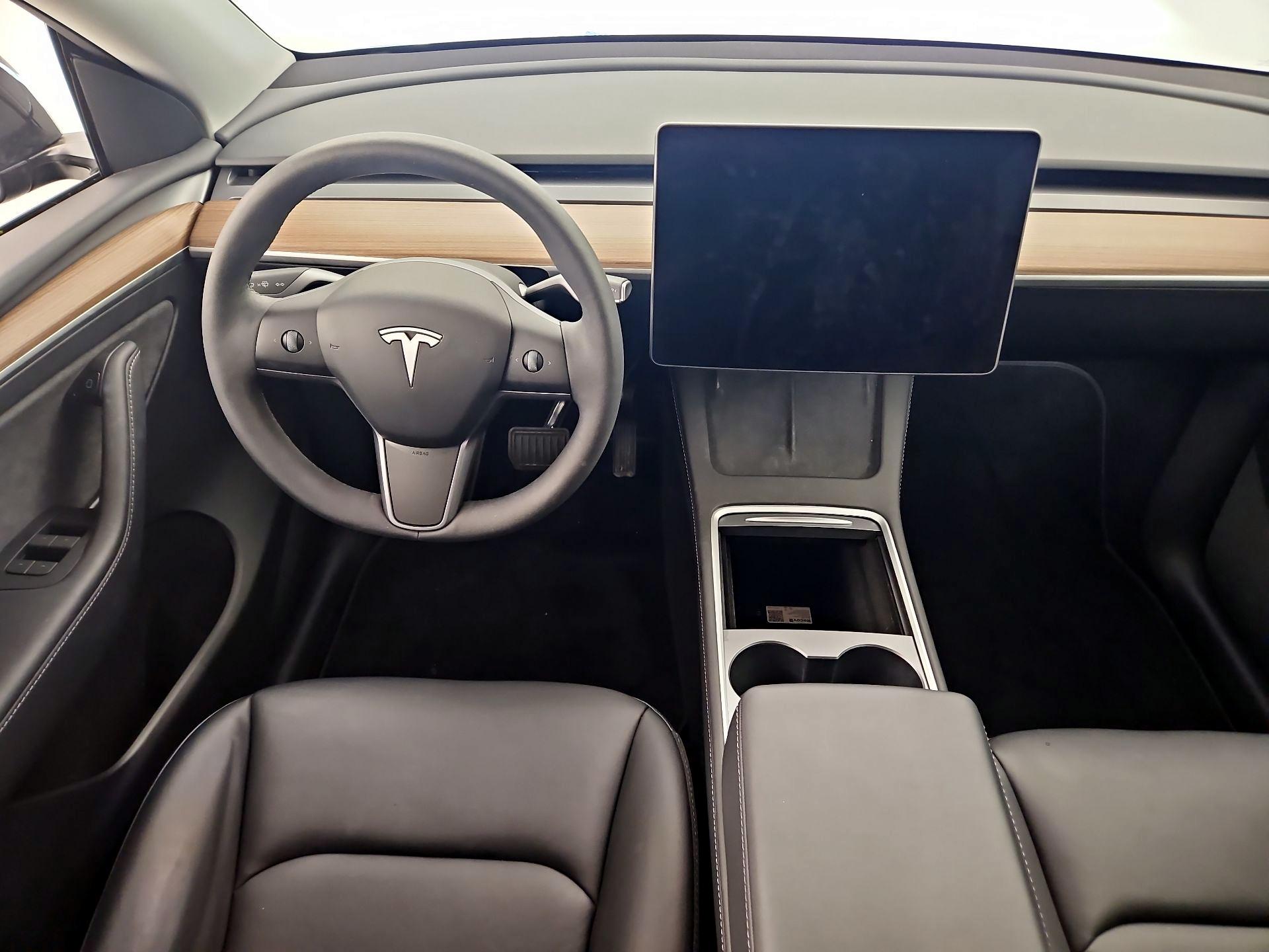 Thumbnail: 2024 Tesla Model Y - 9