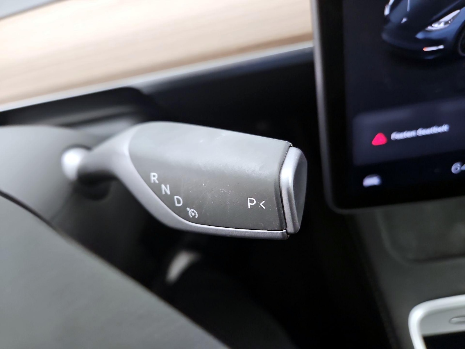 2024 Tesla Model Y Long Range - Photo 18