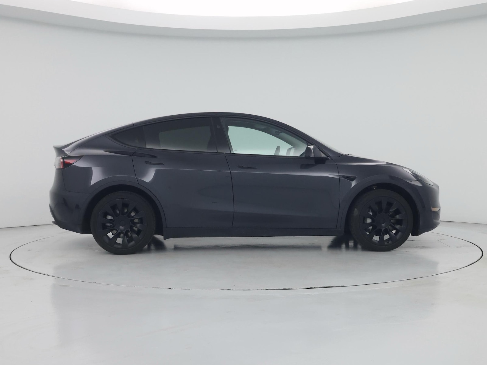 2024 Tesla Model Y Long Range - Photo 8