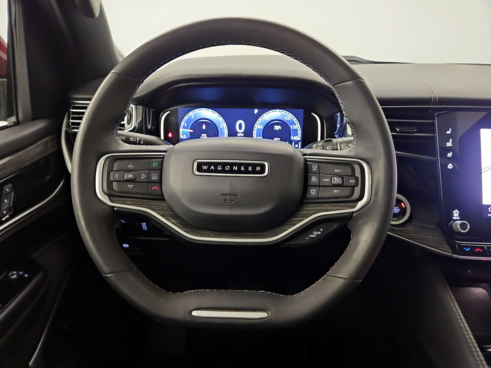 Thumbnail: 2022 Jeep Wagoneer - 10