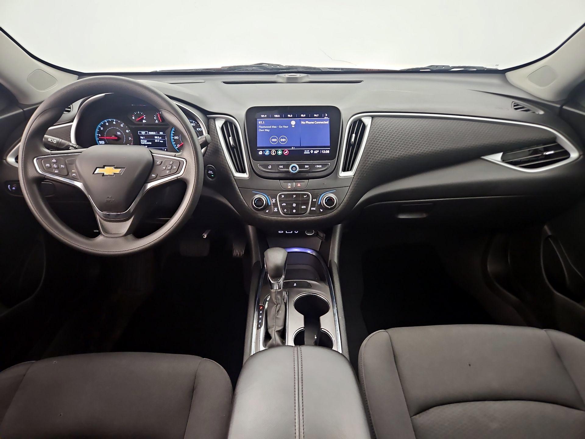 Thumbnail: 2023 Chevrolet Malibu - 9
