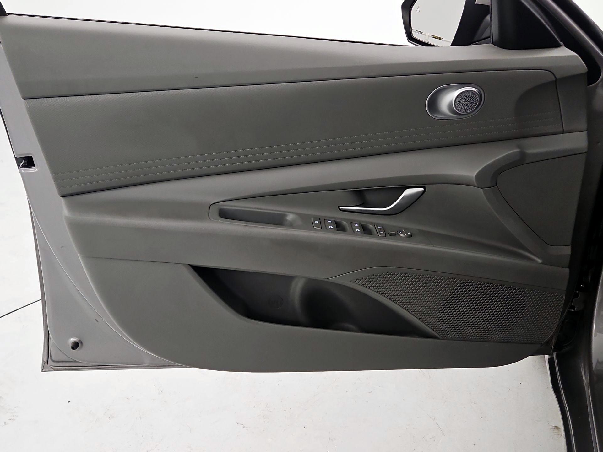 Thumbnail: 2024 Hyundai Elantra - 12