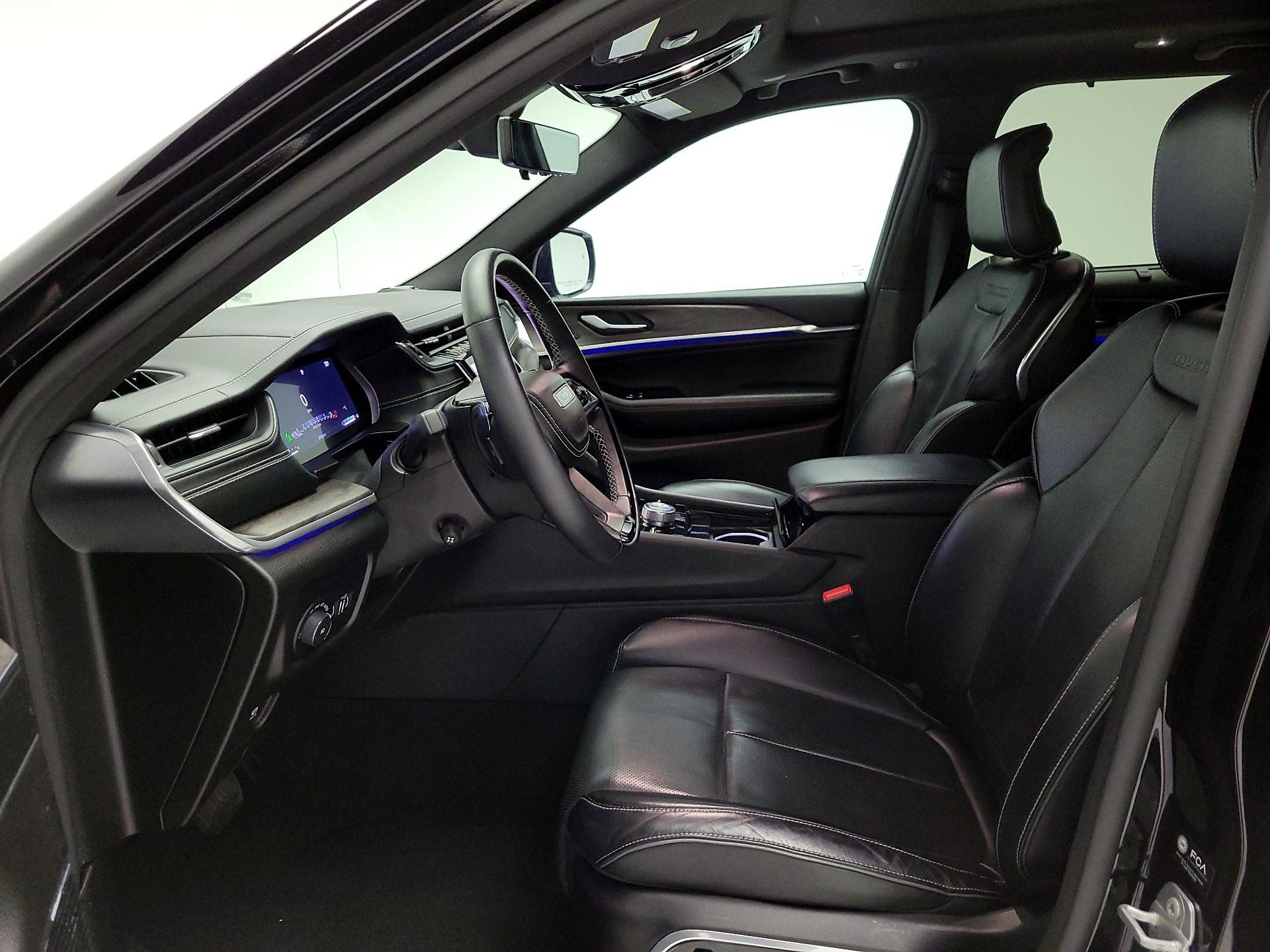 Thumbnail: 2023 Jeep Grand Cherokee - 11