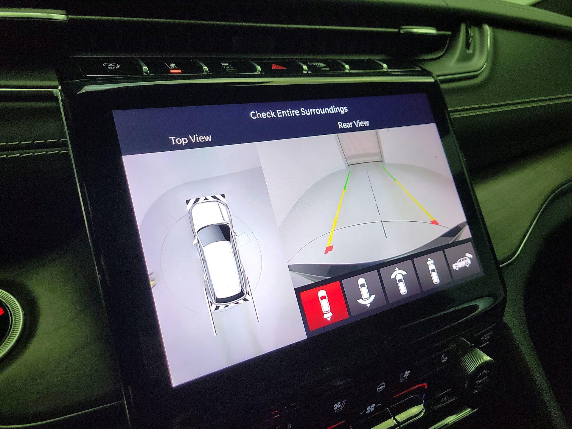 Thumbnail: 2023 Jeep Grand Cherokee - 14