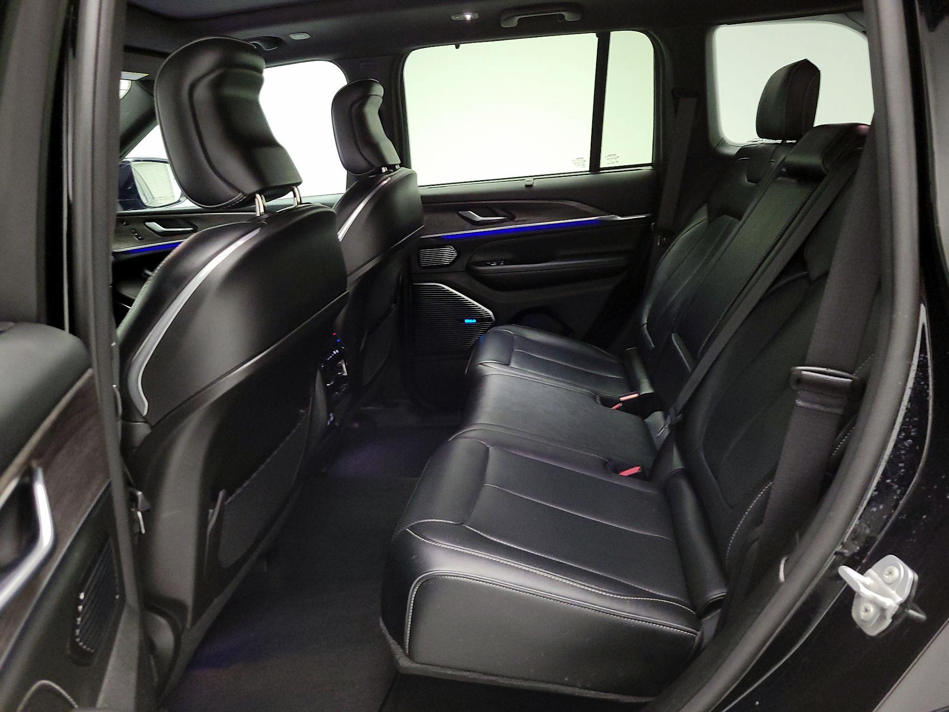 Thumbnail: 2023 Jeep Grand Cherokee - 19