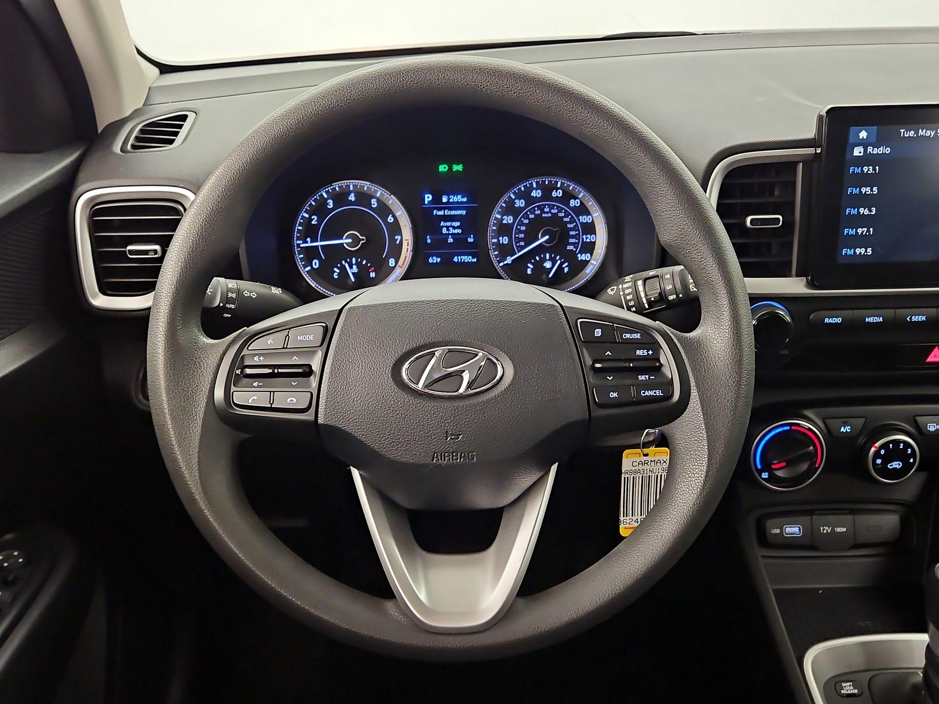 Thumbnail: 2022 Hyundai Venue - 10
