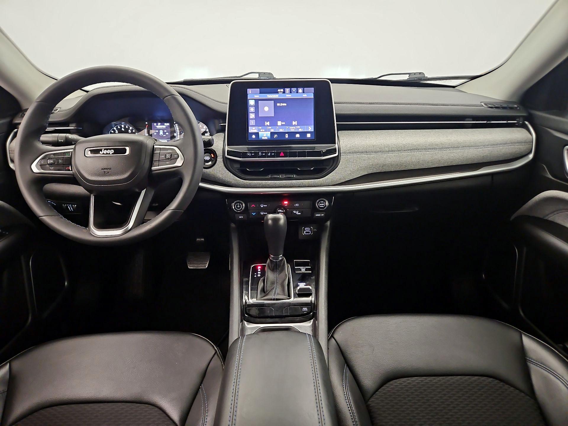 Thumbnail: 2022 Jeep Compass - 9