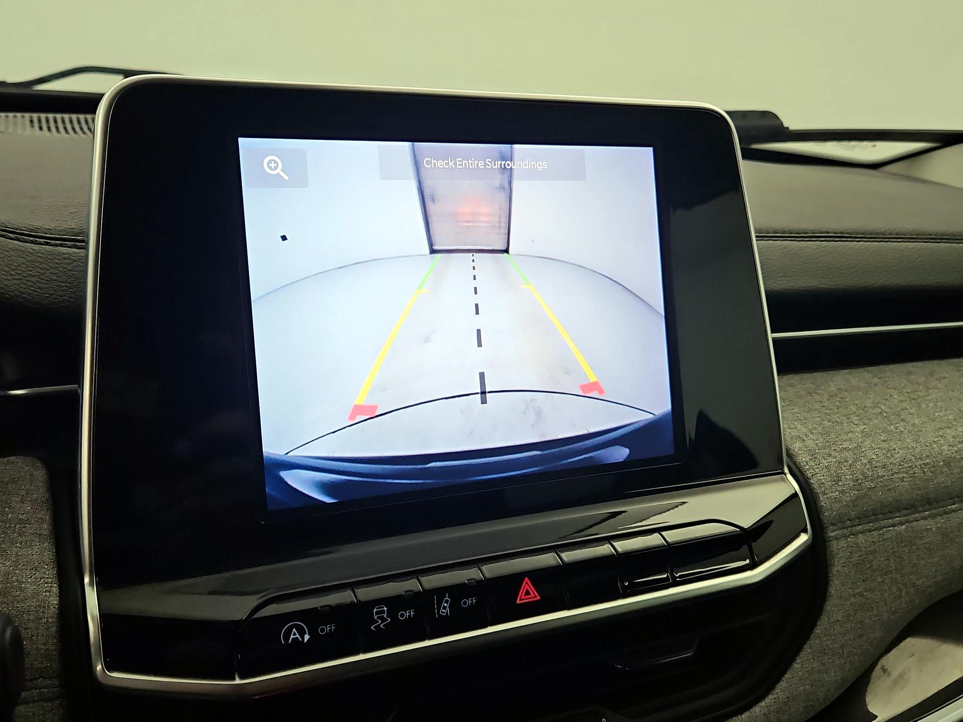 Thumbnail: 2022 Jeep Compass - 14