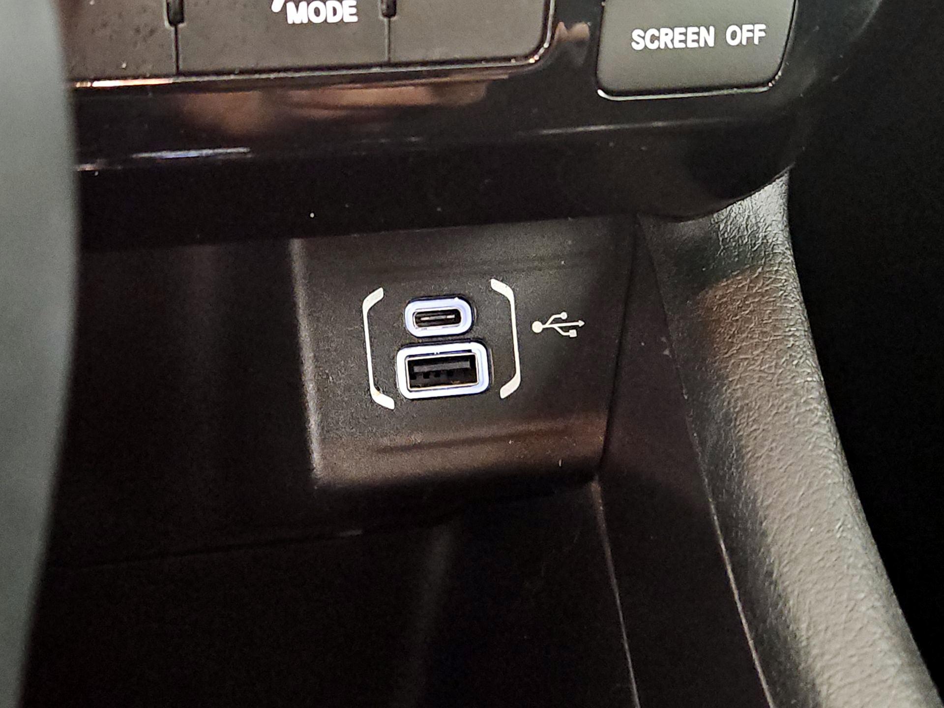 Thumbnail: 2022 Jeep Compass - 18