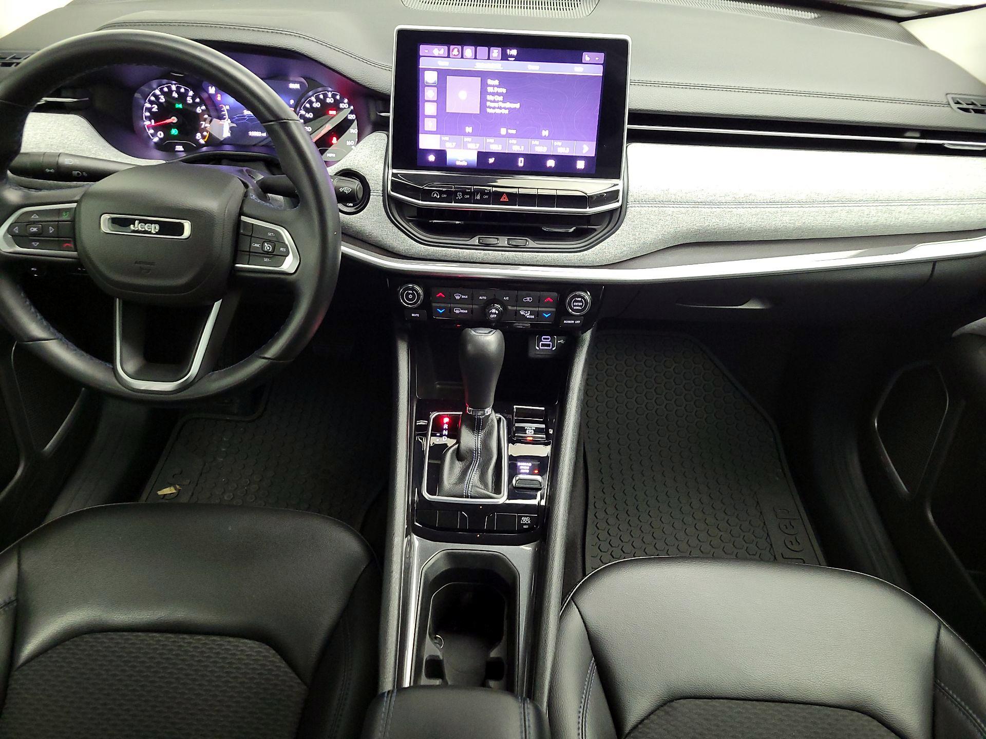 Thumbnail: 2022 Jeep Compass - 9