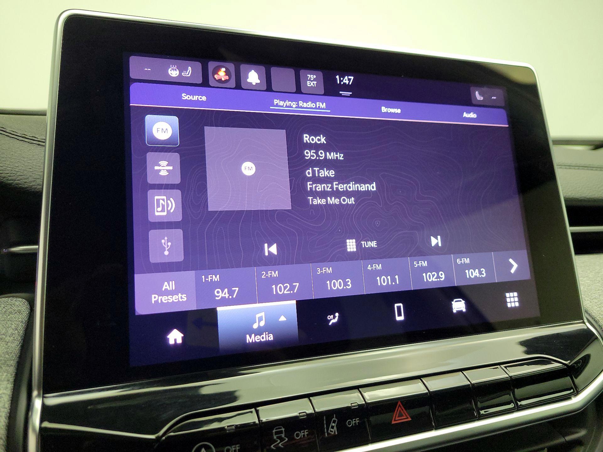 Thumbnail: 2022 Jeep Compass - 15