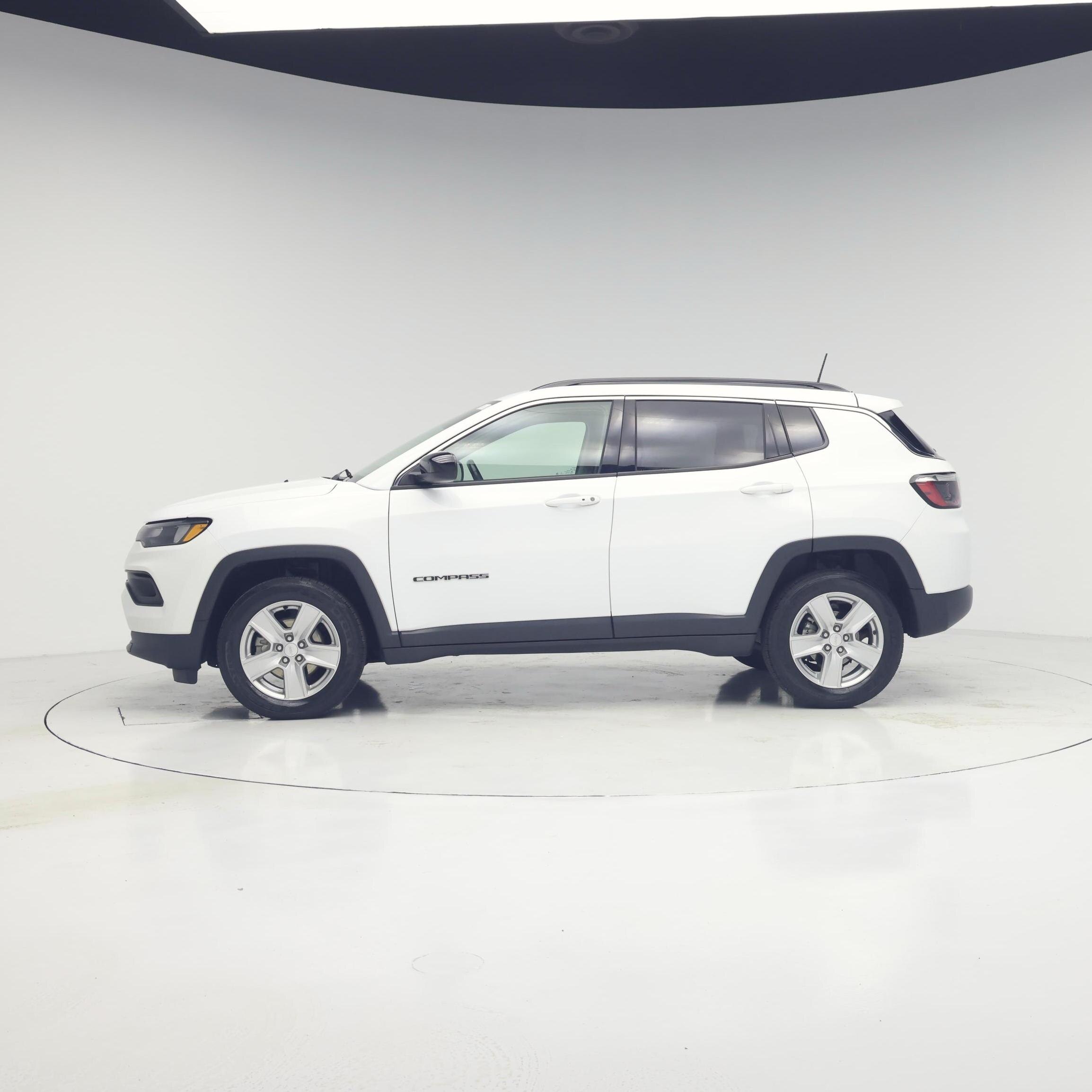 Thumbnail: 2022 Jeep Compass - 3