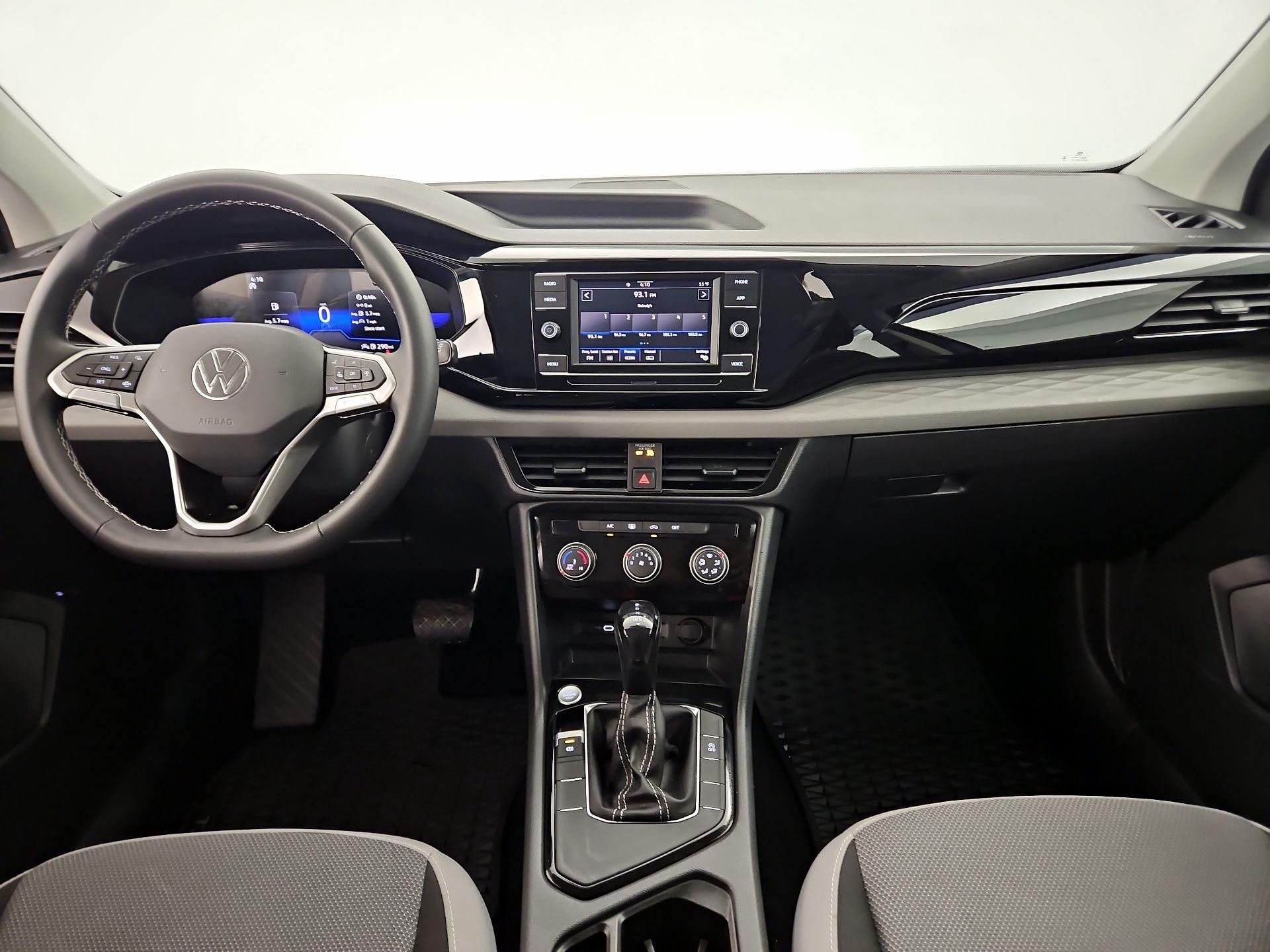 Thumbnail: 2023 Volkswagen Taos - 9