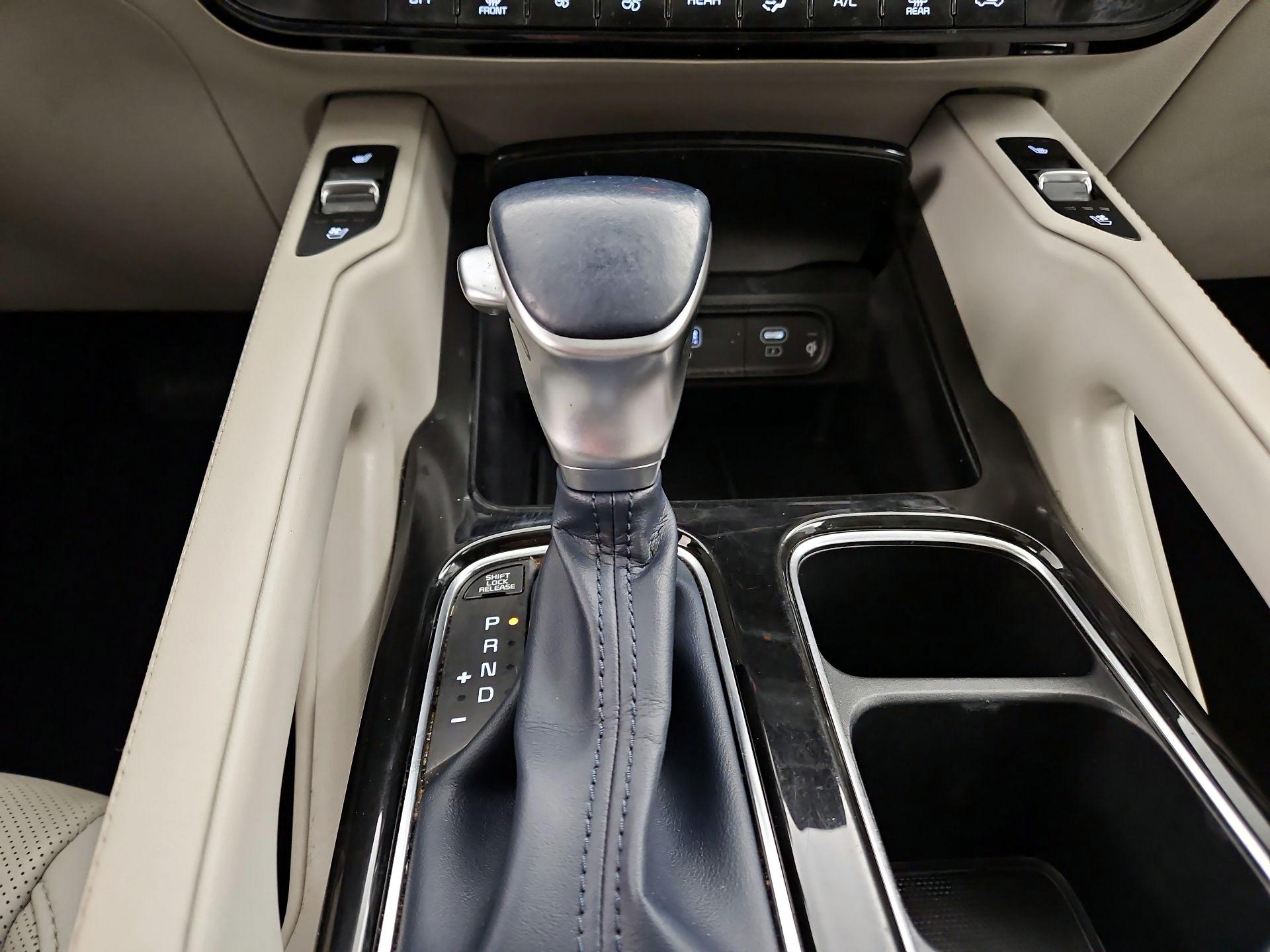 Thumbnail: 2023 Kia Telluride - 18