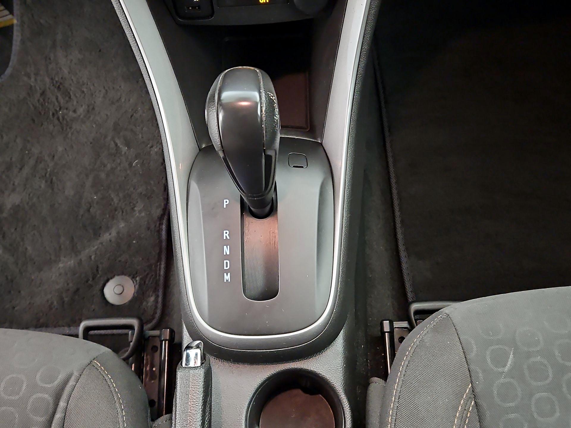 Thumbnail: 2021 Chevrolet Trax - 17