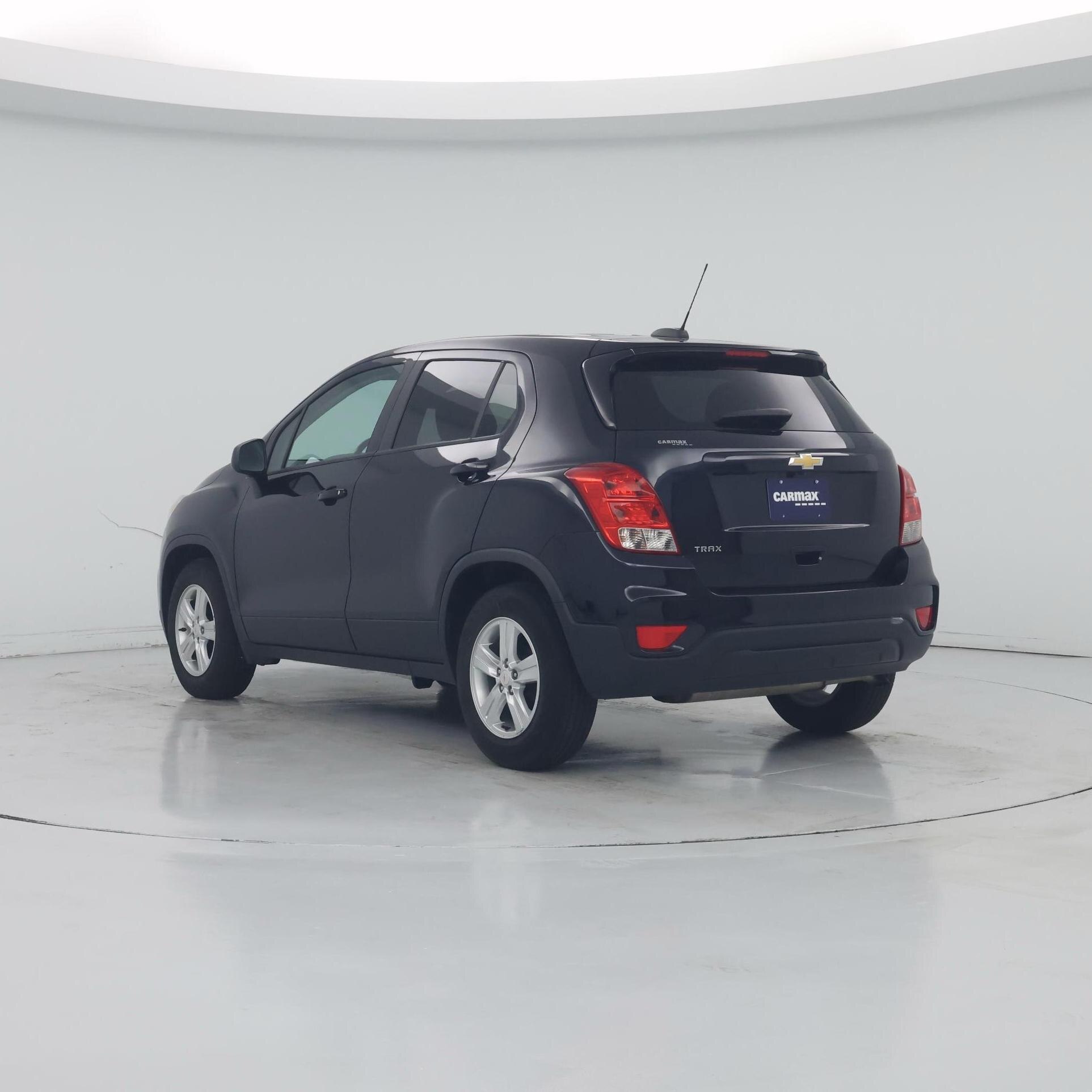 Thumbnail: 2021 Chevrolet Trax - 2