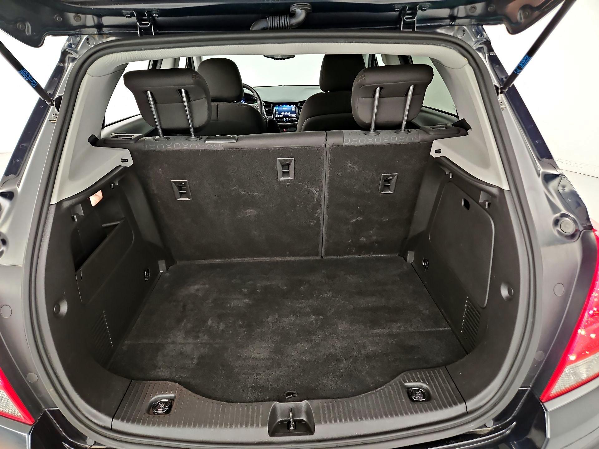 Thumbnail: 2021 Chevrolet Trax - 20