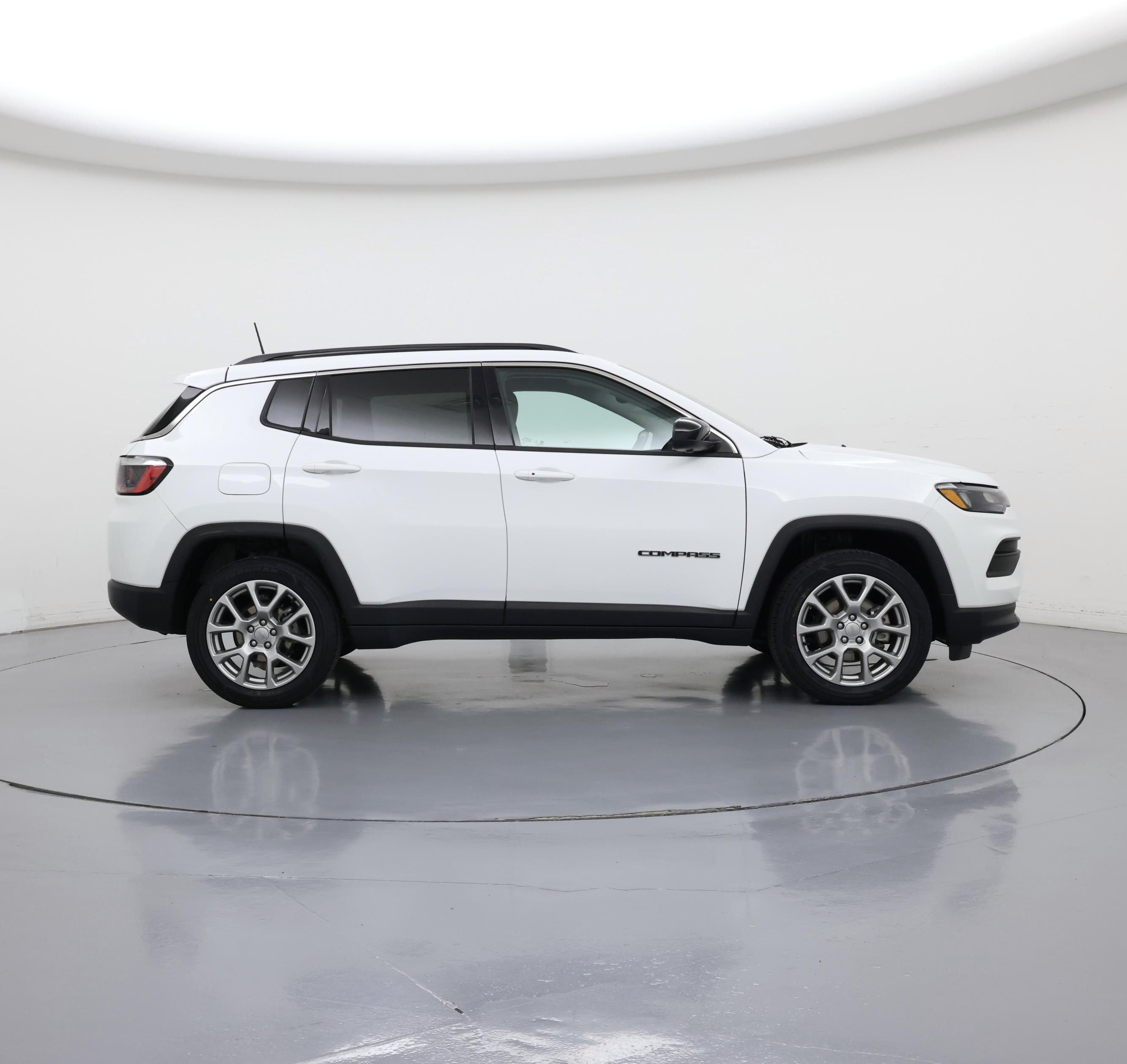 Thumbnail: 2022 Jeep Compass - 7