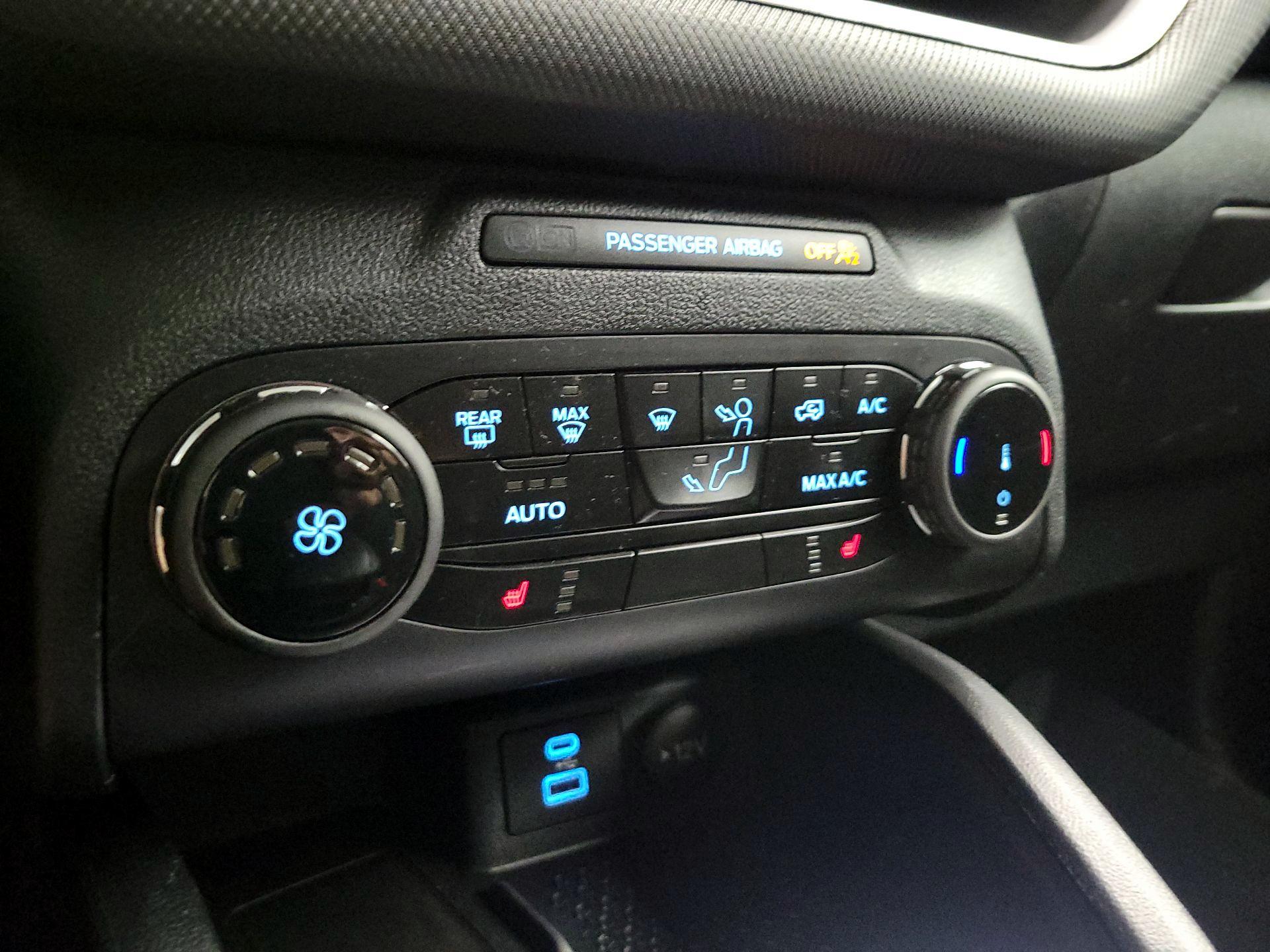 Thumbnail: 2022 Ford Bronco Sport - 17