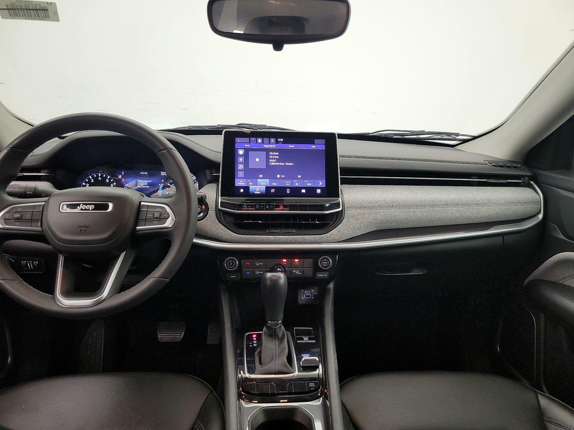 Thumbnail: 2022 Jeep Compass - 9