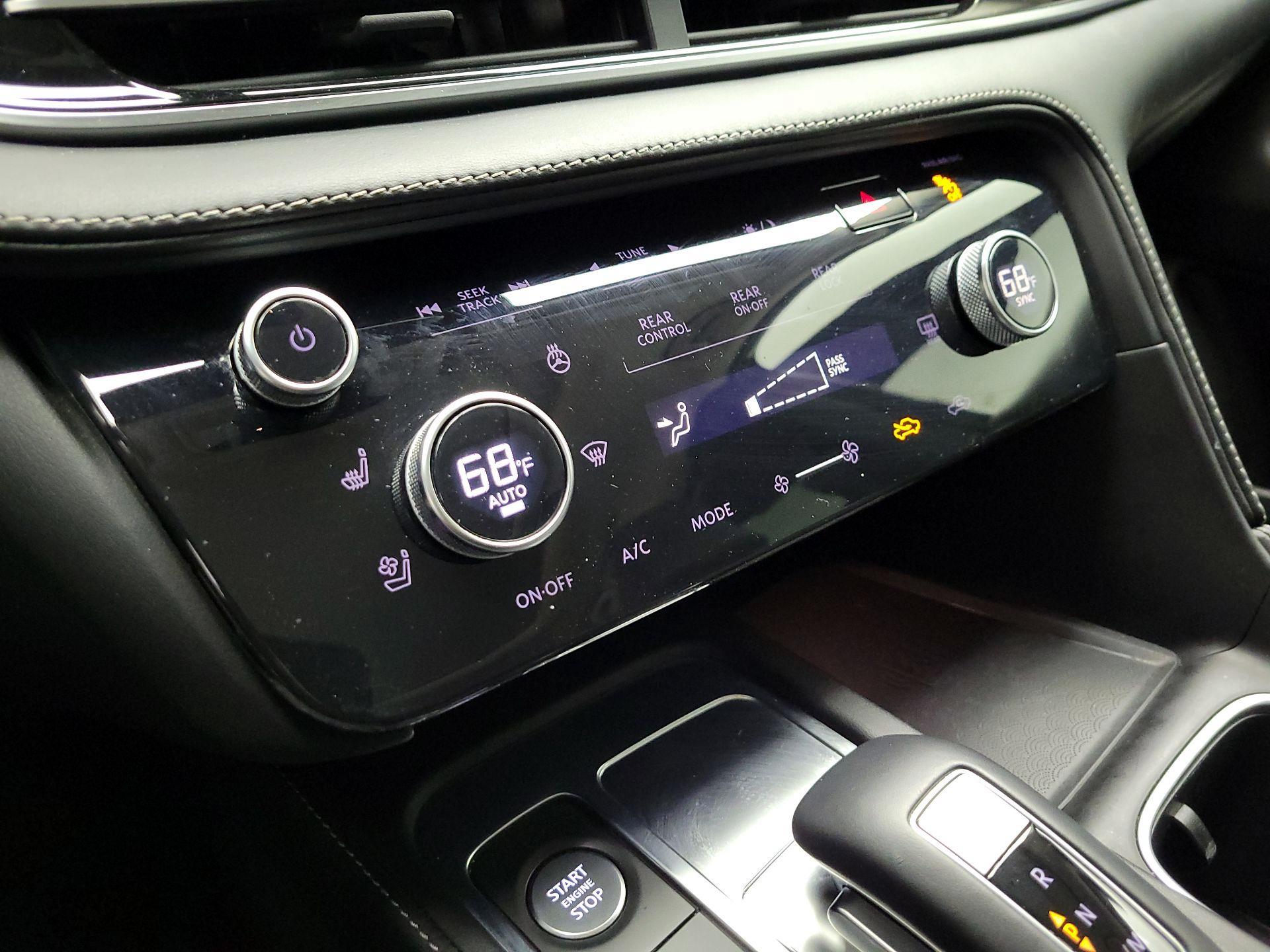 Thumbnail: 2023 INFINITI QX60 - 16