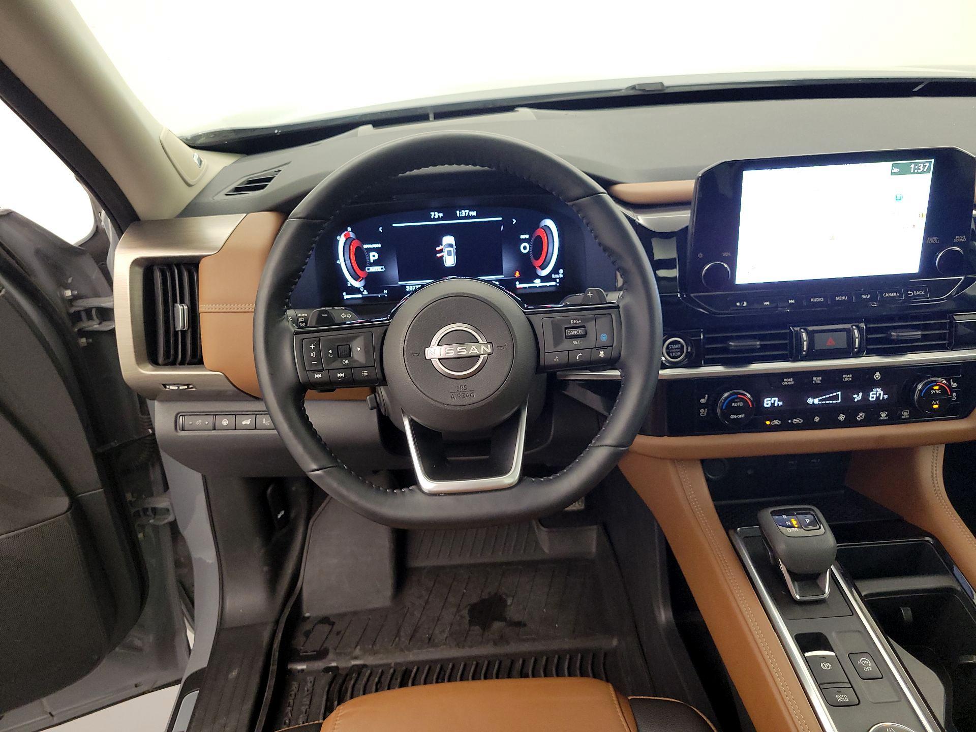 Thumbnail: 2023 Nissan Pathfinder - 10
