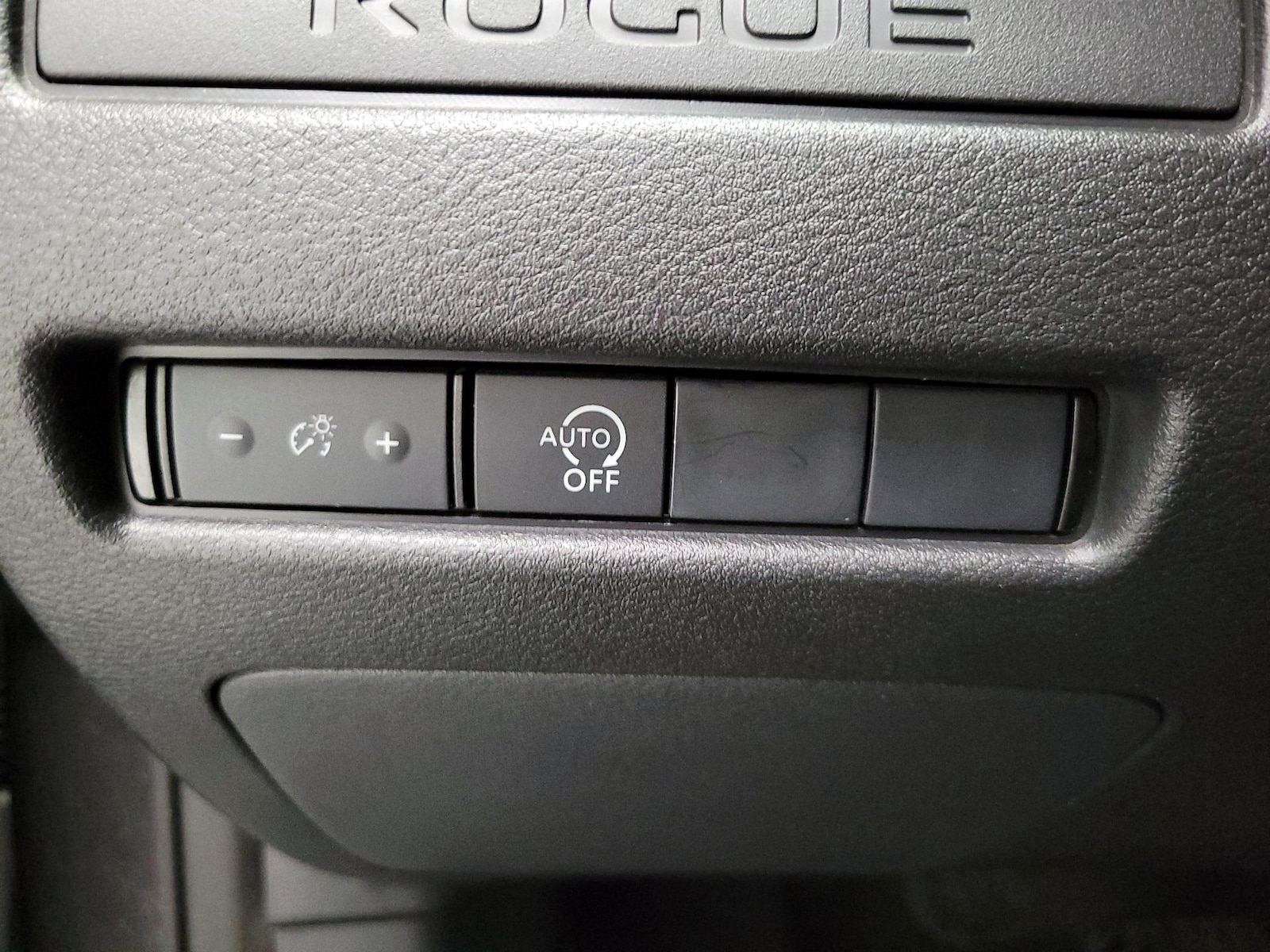 2024 Nissan Rogue S - Photo 14