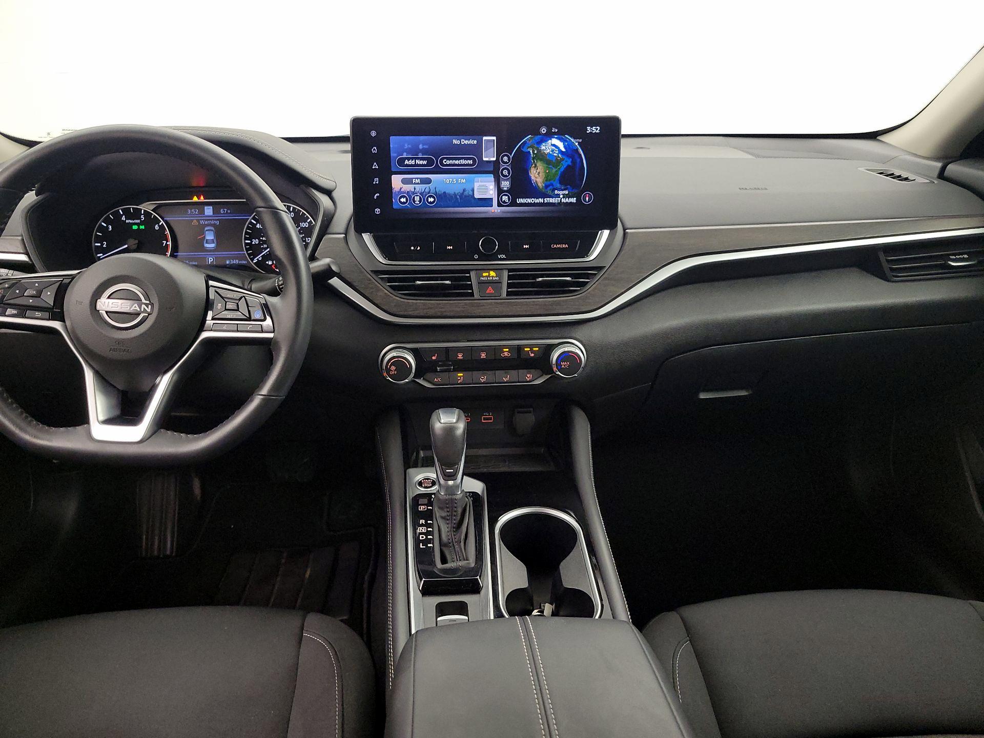 Thumbnail: 2023 Nissan Altima - 9
