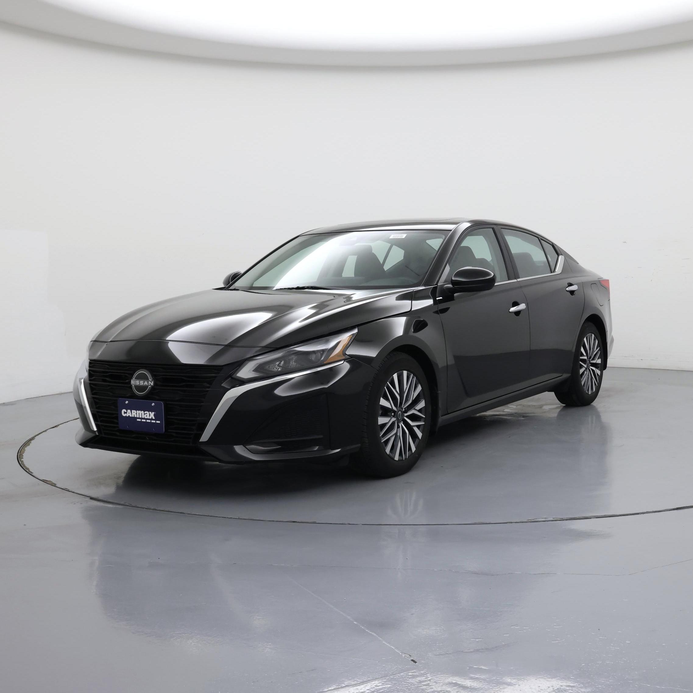 Thumbnail: 2023 Nissan Altima - 4