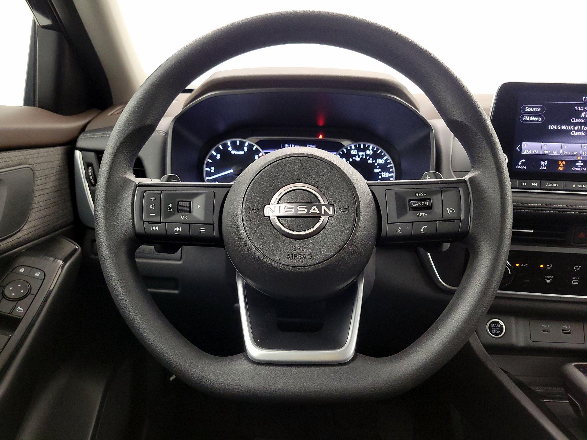 Thumbnail: 2023 Nissan Rogue - 10