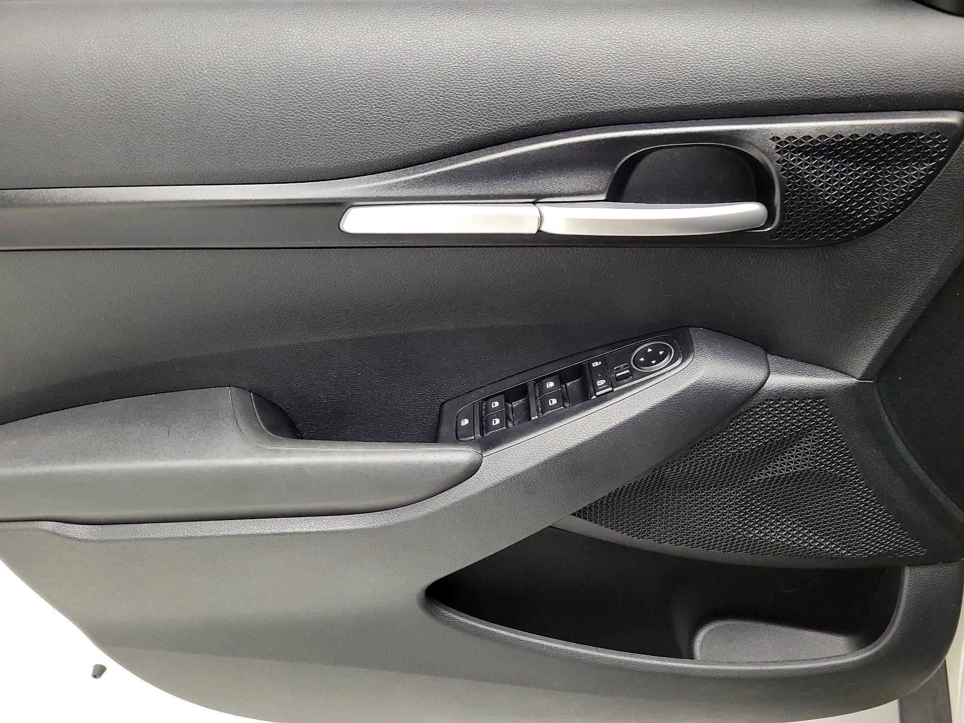 Thumbnail: 2022 Kia Seltos - 12