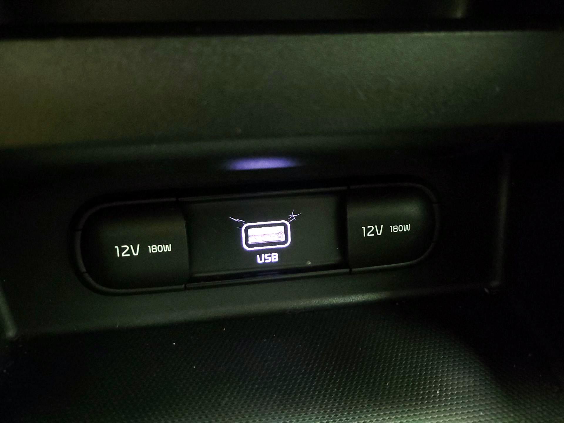 Thumbnail: 2022 Kia Seltos - 18