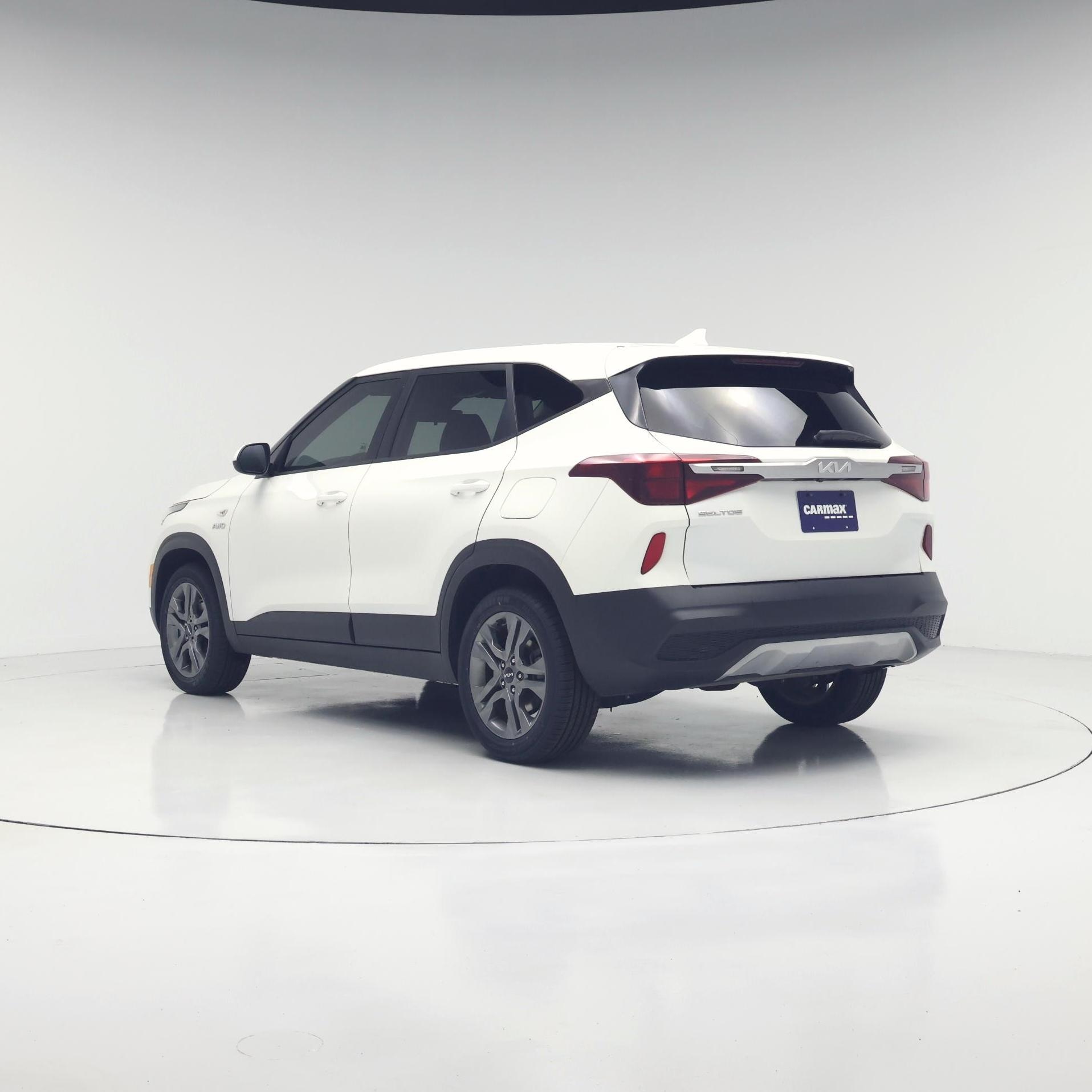 Thumbnail: 2022 Kia Seltos - 2