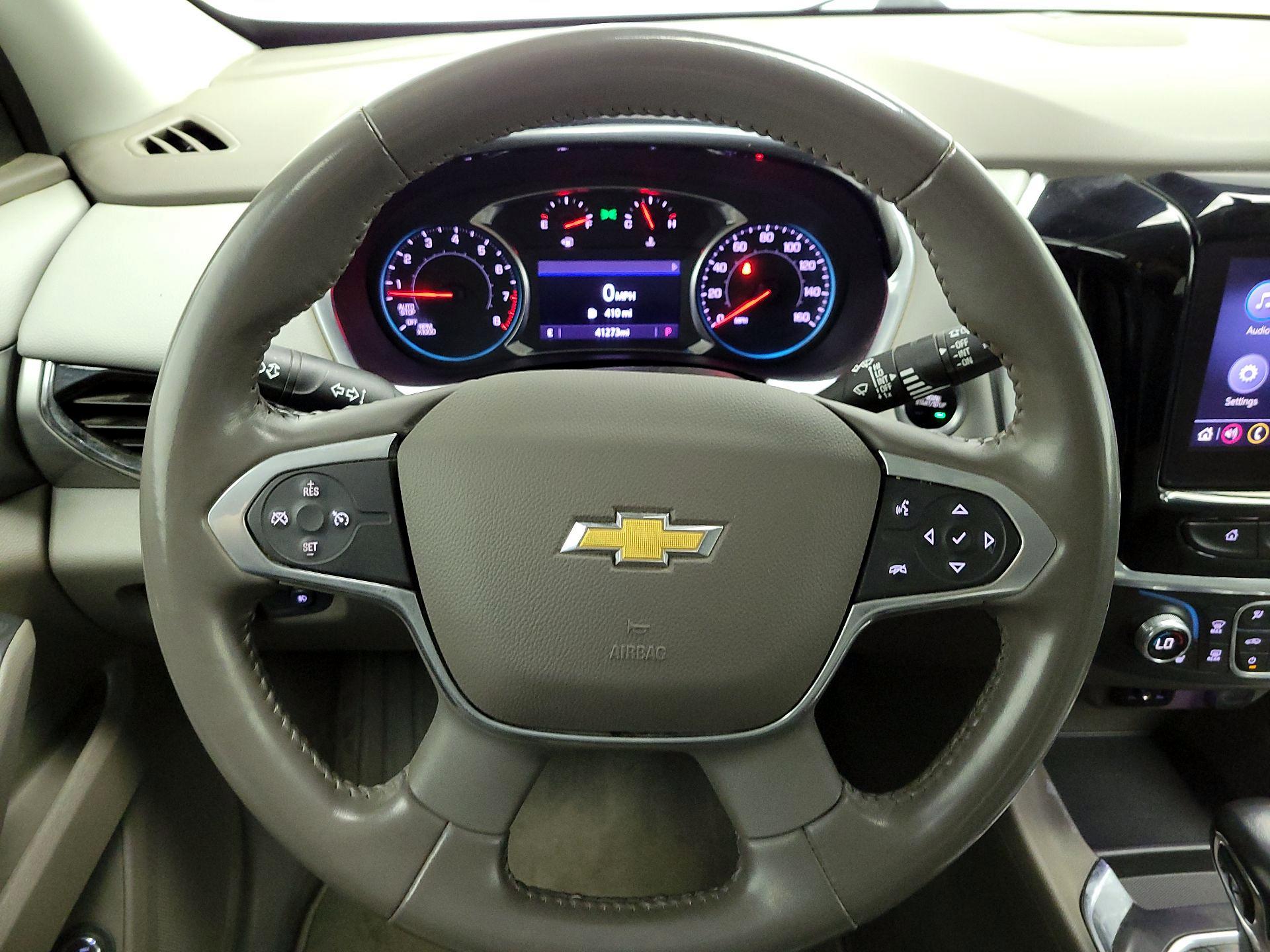 Thumbnail: 2021 Chevrolet Traverse - 10