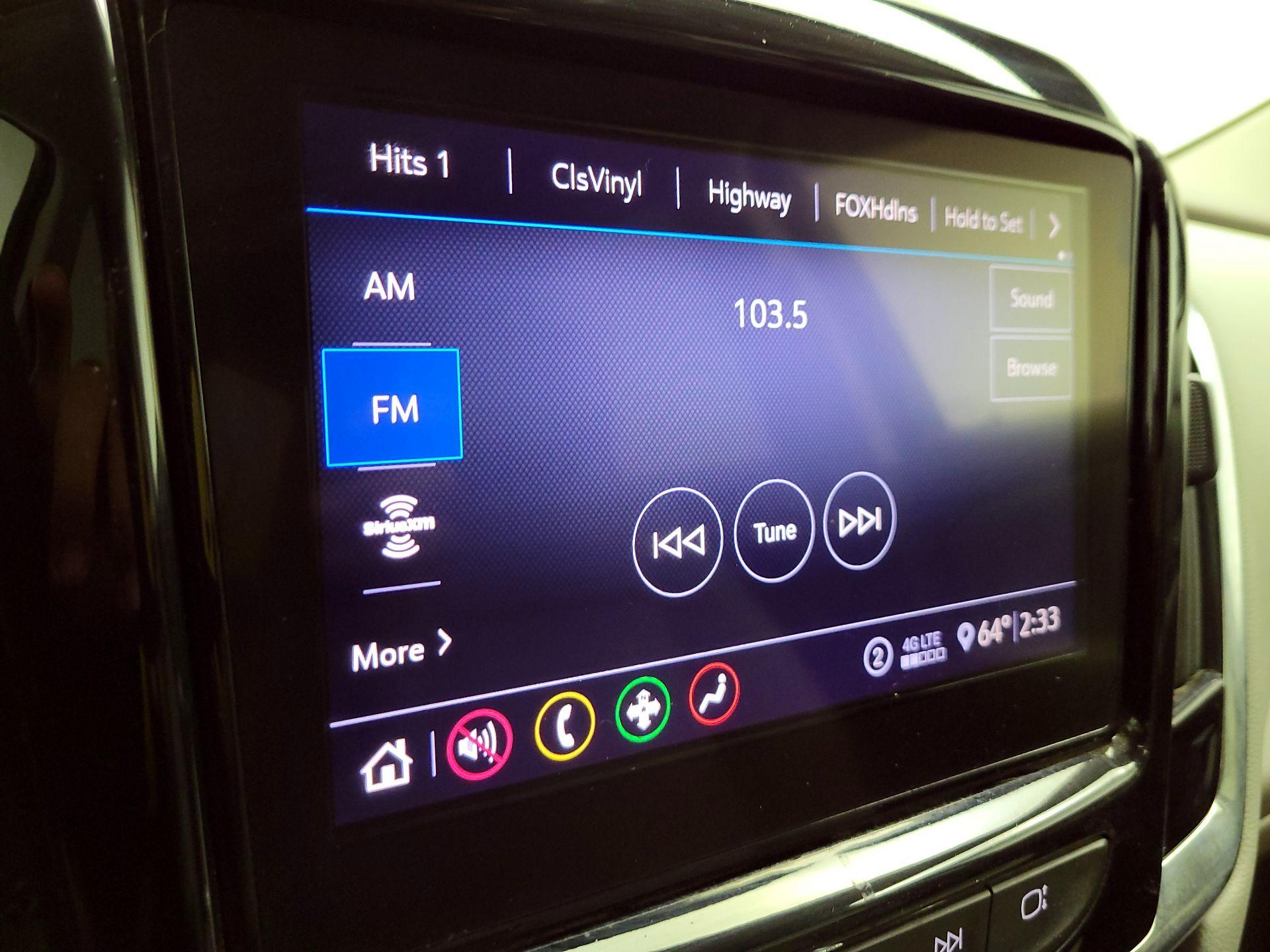 Thumbnail: 2021 Chevrolet Traverse - 15