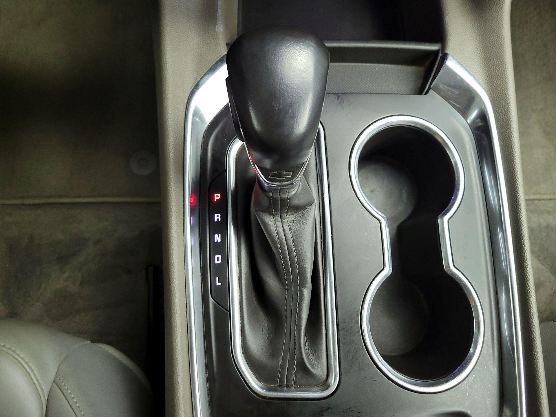 Thumbnail: 2021 Chevrolet Traverse - 17