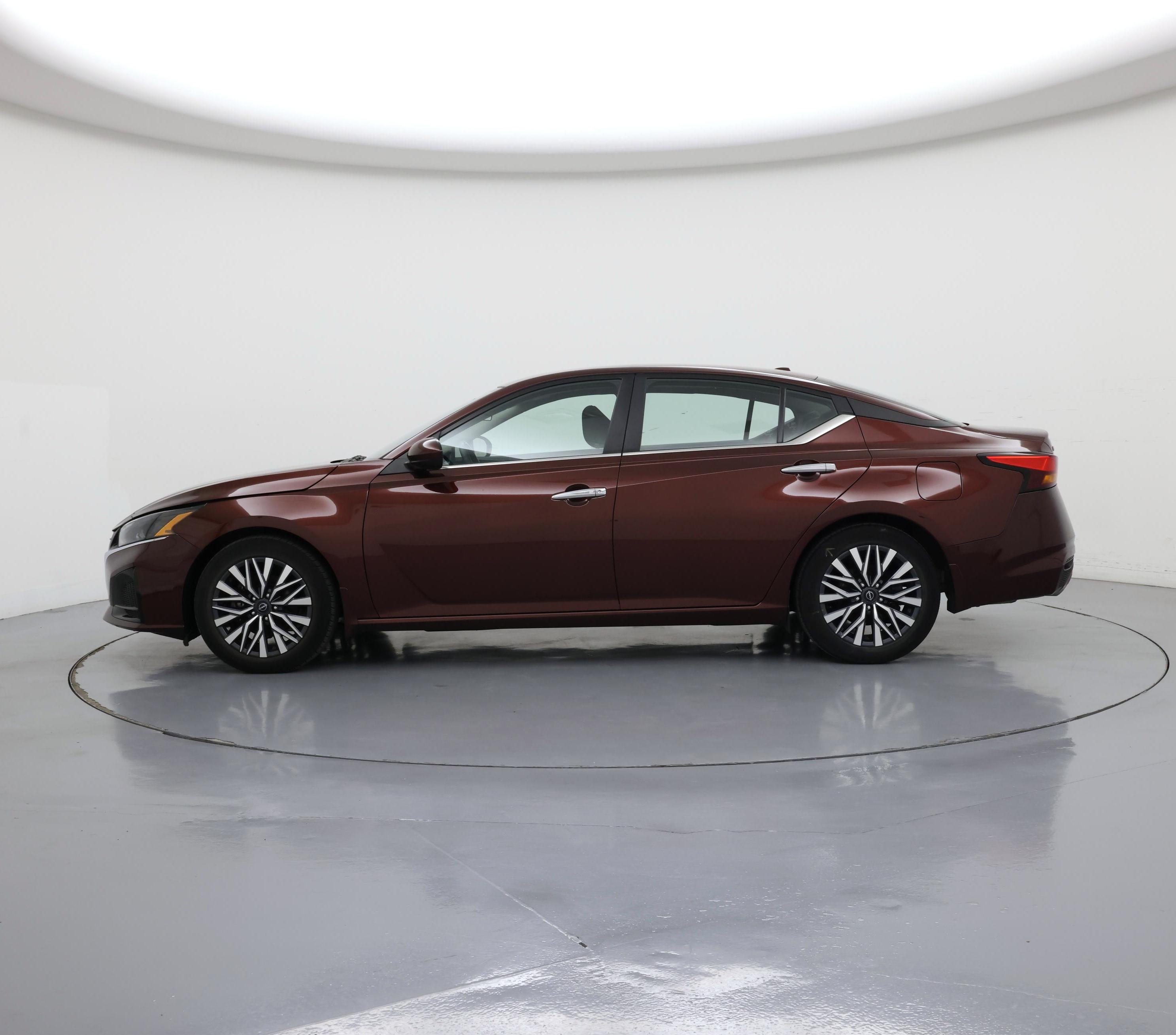 Thumbnail: 2023 Nissan Altima - 3