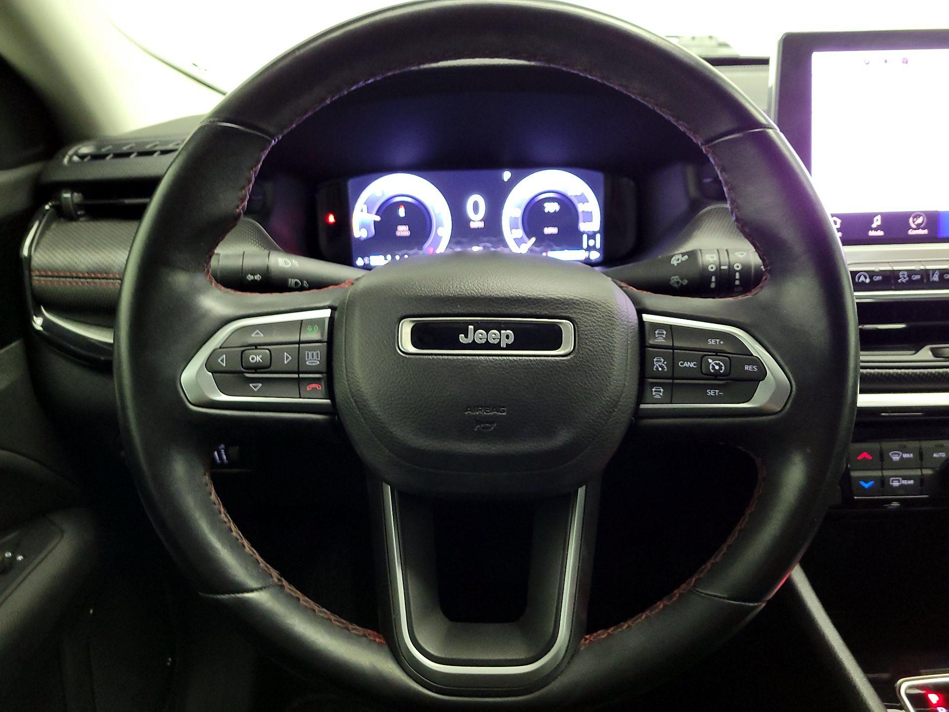 Thumbnail: 2022 Jeep Compass - 10